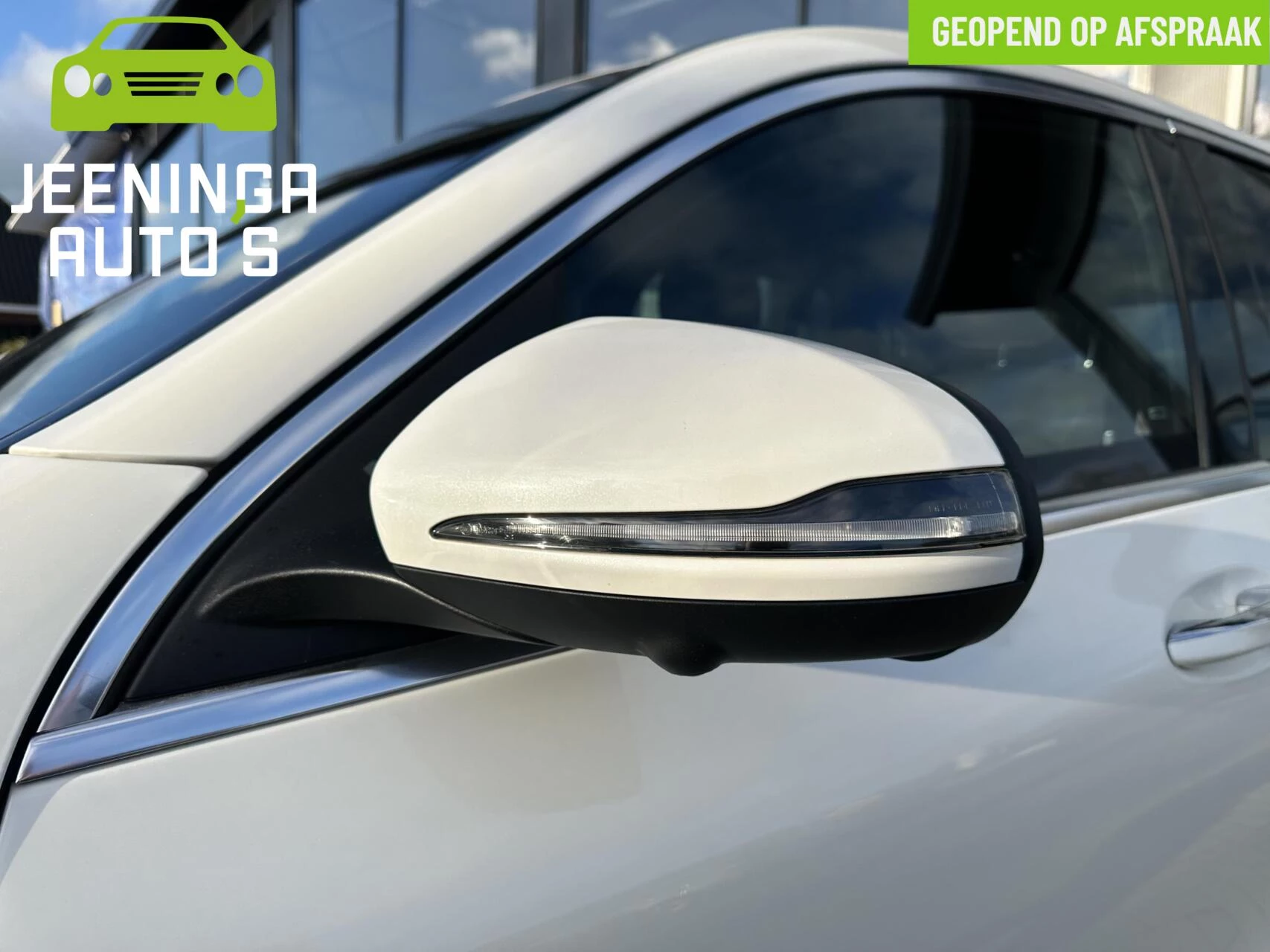 Hoofdafbeelding Mercedes-Benz EQC