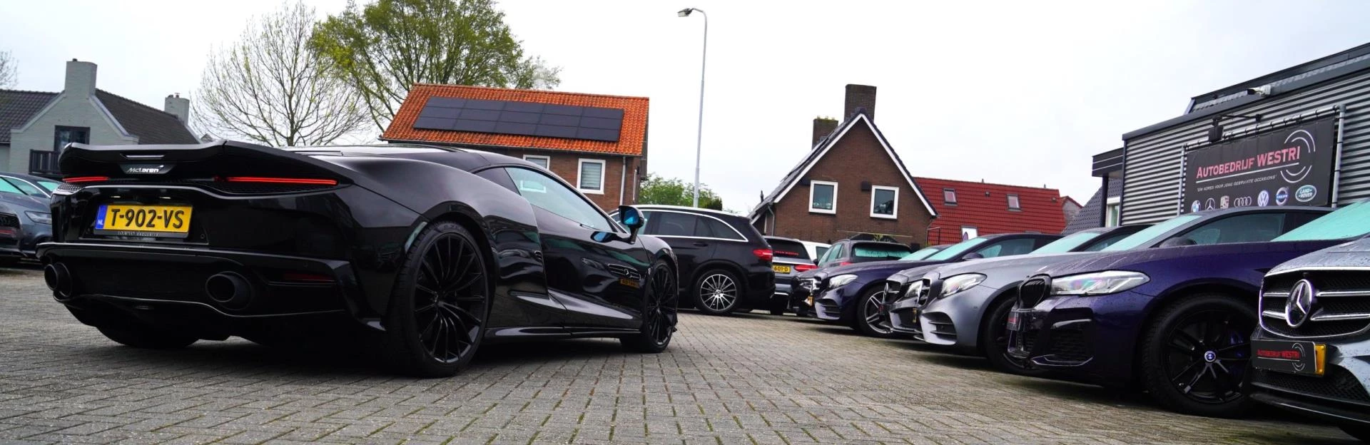 Hoofdafbeelding McLaren GT