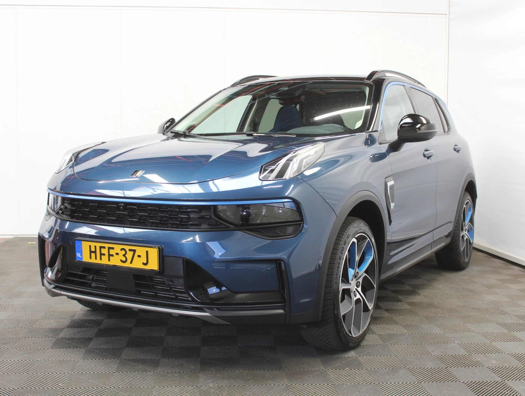 Hoofdafbeelding Lynk & Co 01