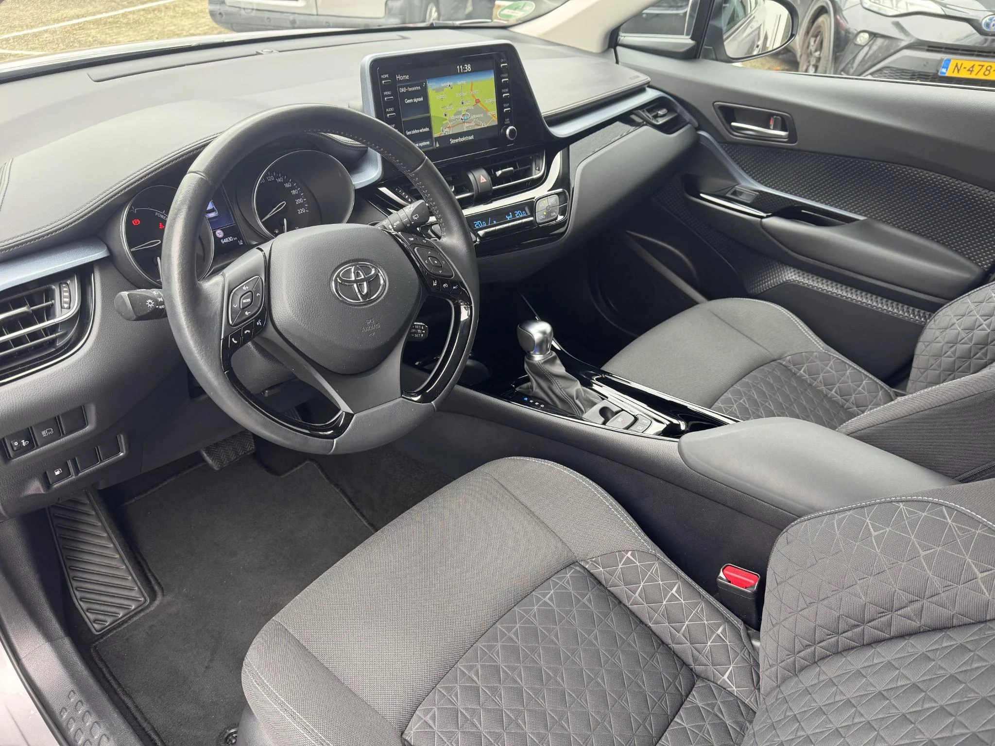 Hoofdafbeelding Toyota C-HR