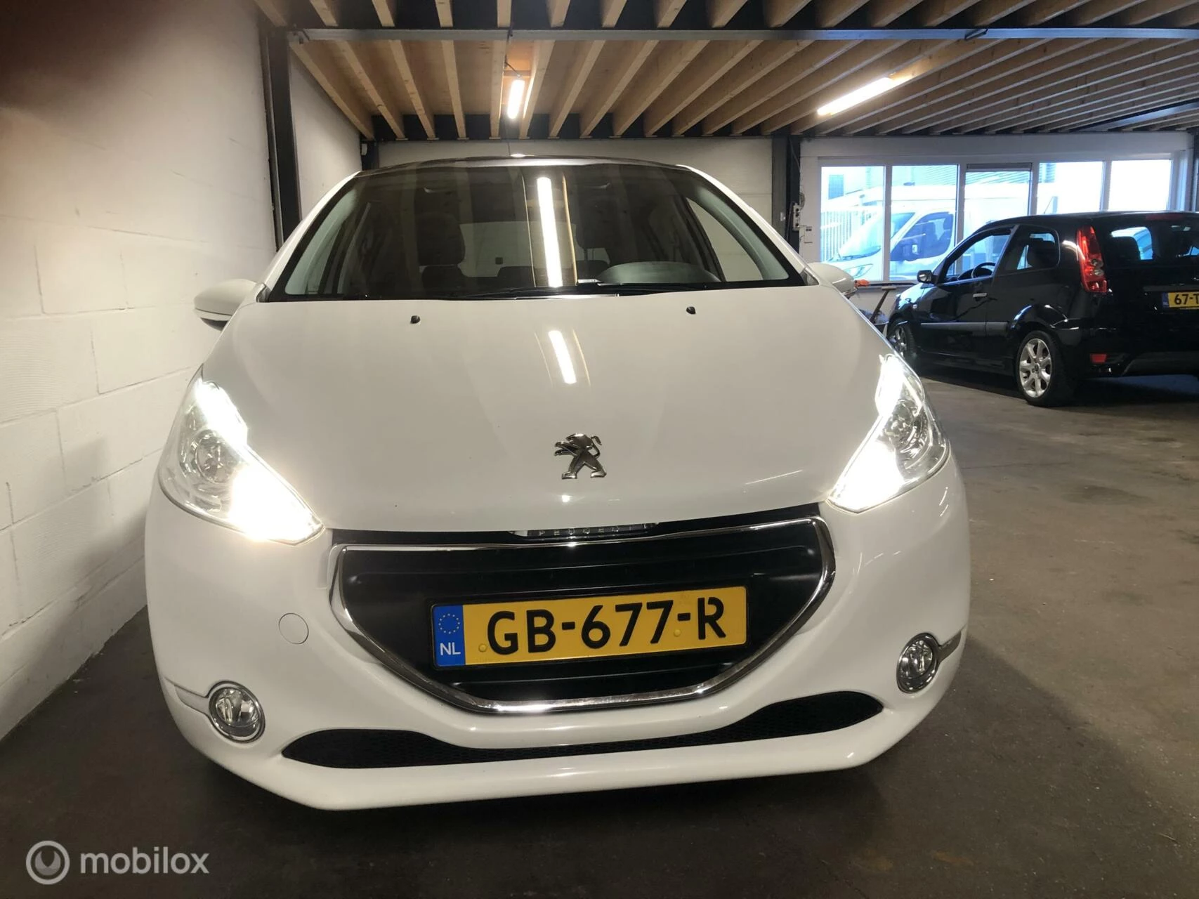 Hoofdafbeelding Peugeot 208