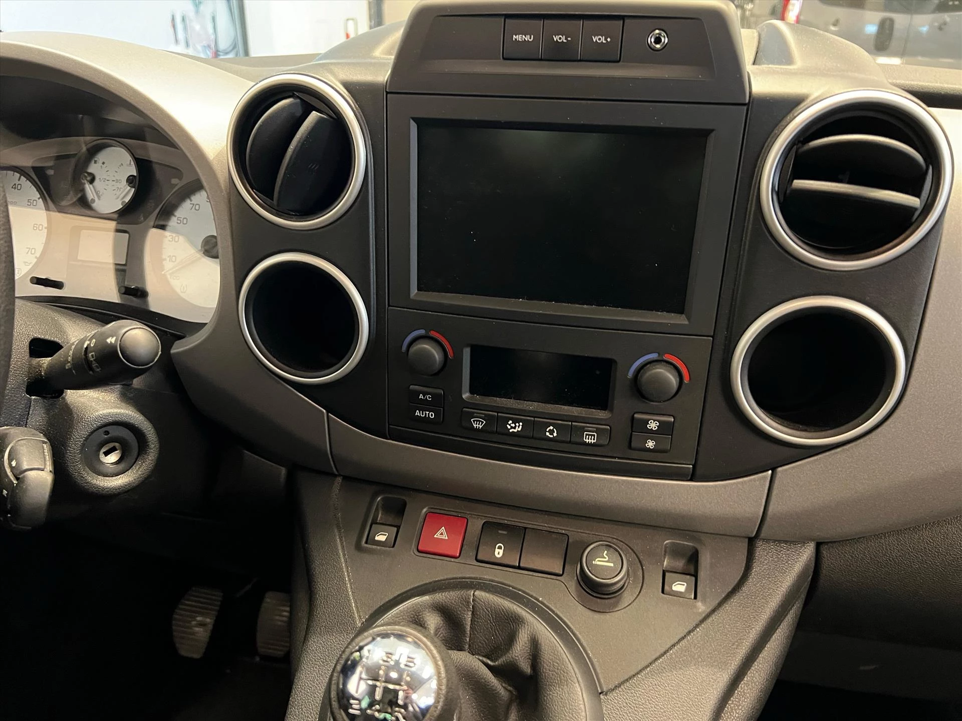 Hoofdafbeelding Peugeot Partner