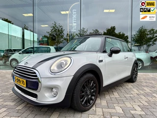 Mini Cooper 1.5 First Born Edition, NAP, Navi, Panoramadak, LED, Sportstoelen, Keyless, 4 seizoenen banden
