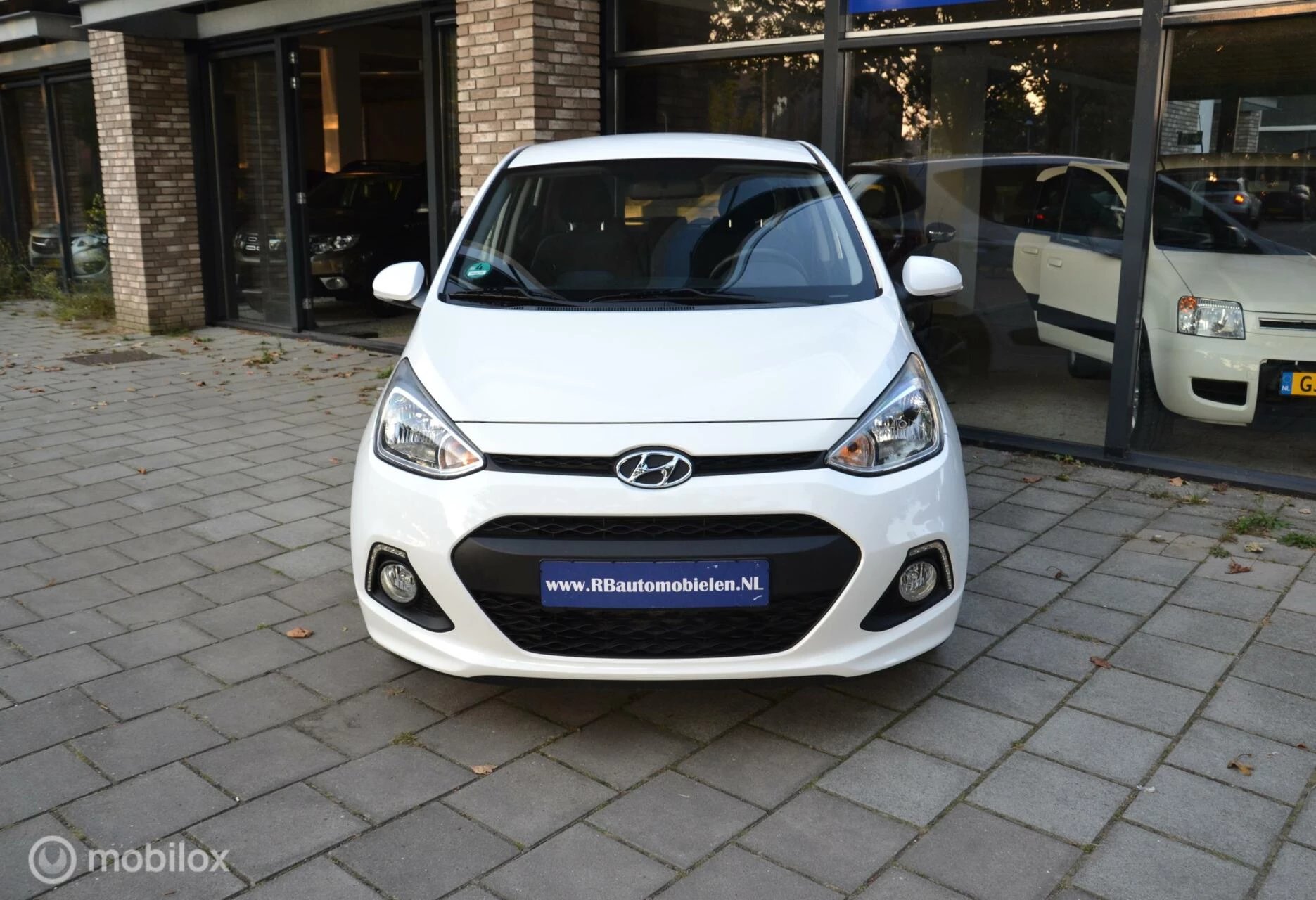 Hoofdafbeelding Hyundai i10