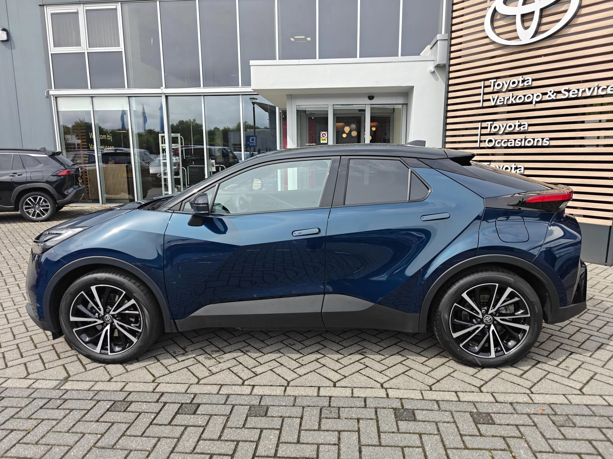 Hoofdafbeelding Toyota C-HR