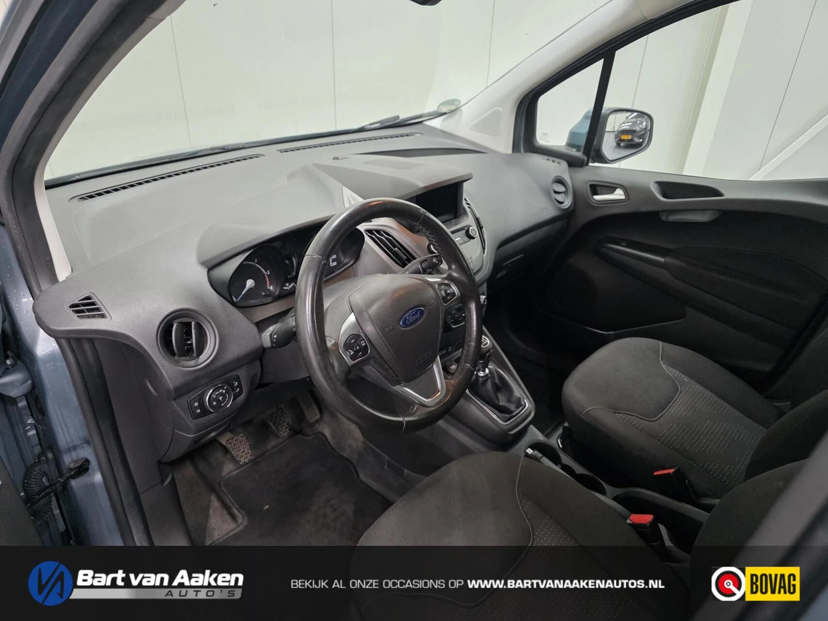 Hoofdafbeelding Ford Transit Courier