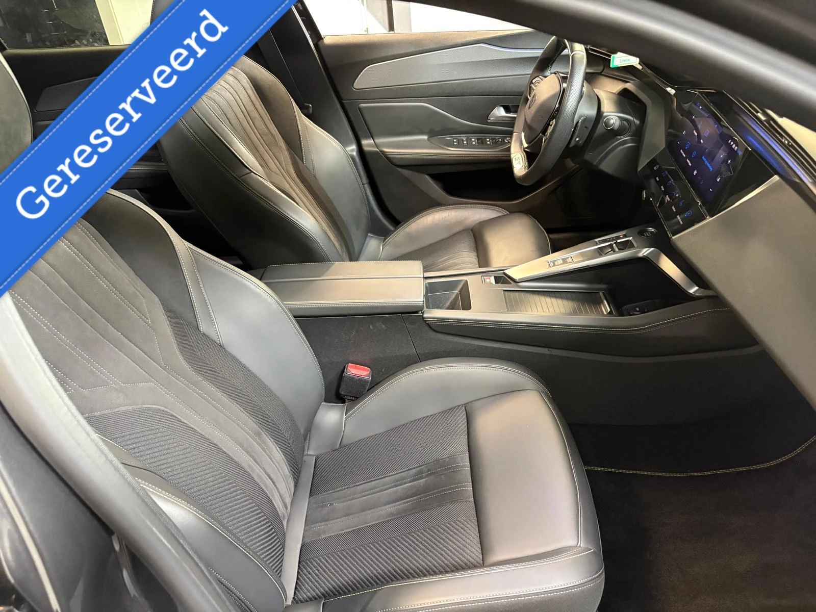 Hoofdafbeelding Peugeot 408