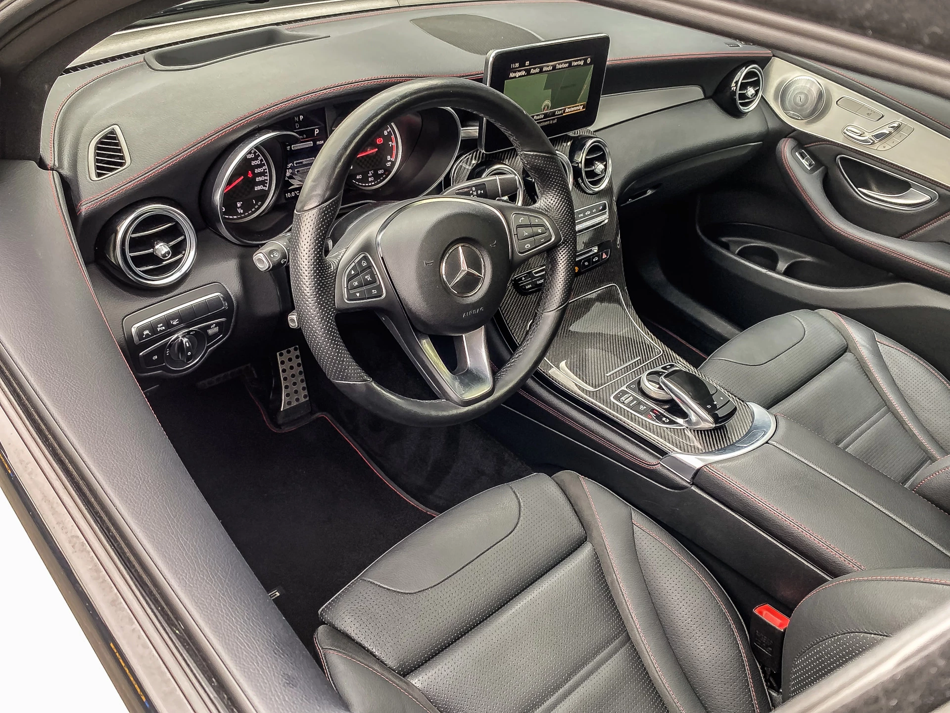 Hoofdafbeelding Mercedes-Benz GLC