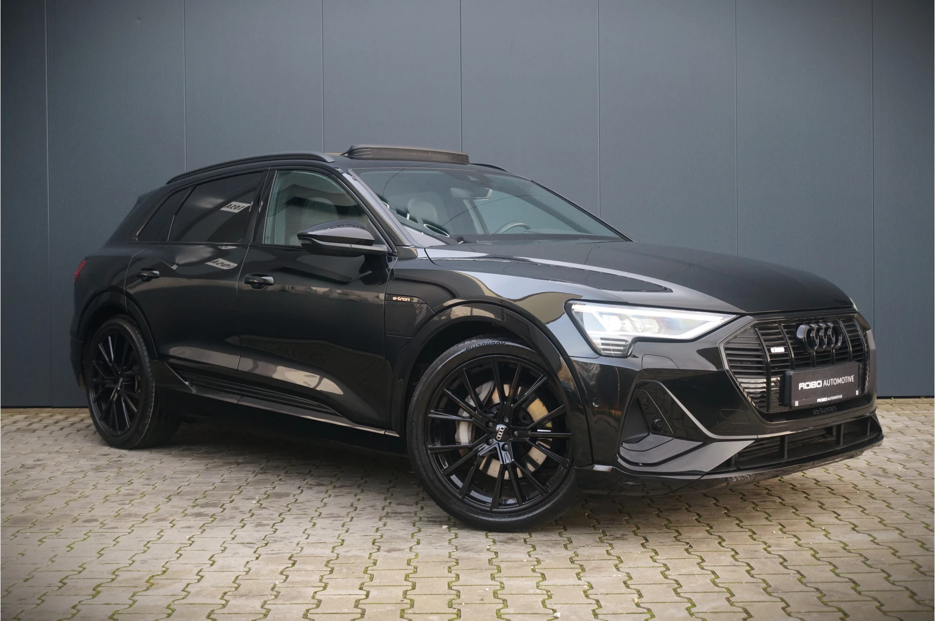 Hoofdafbeelding Audi e-tron