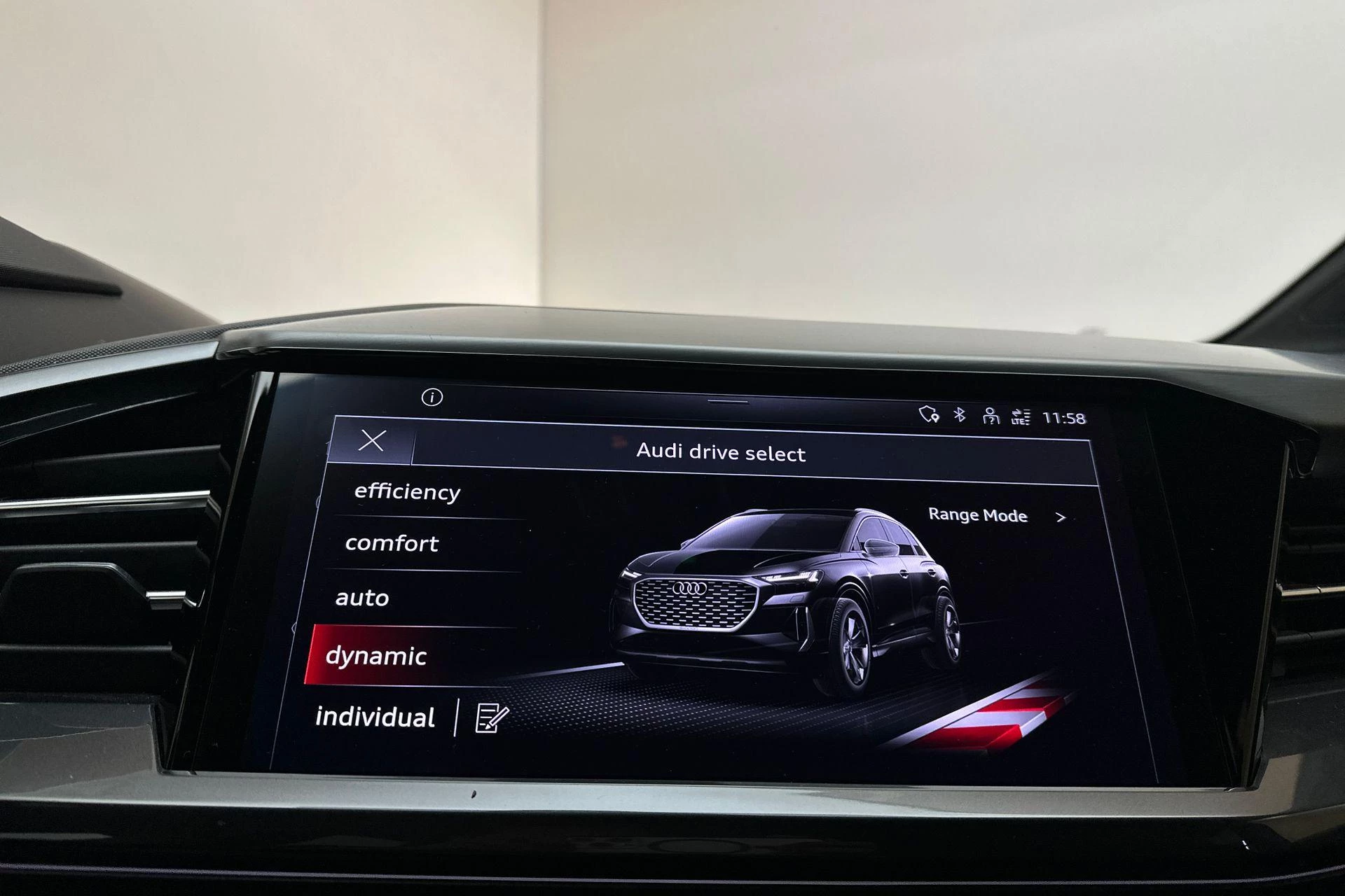 Hoofdafbeelding Audi Q4 e-tron