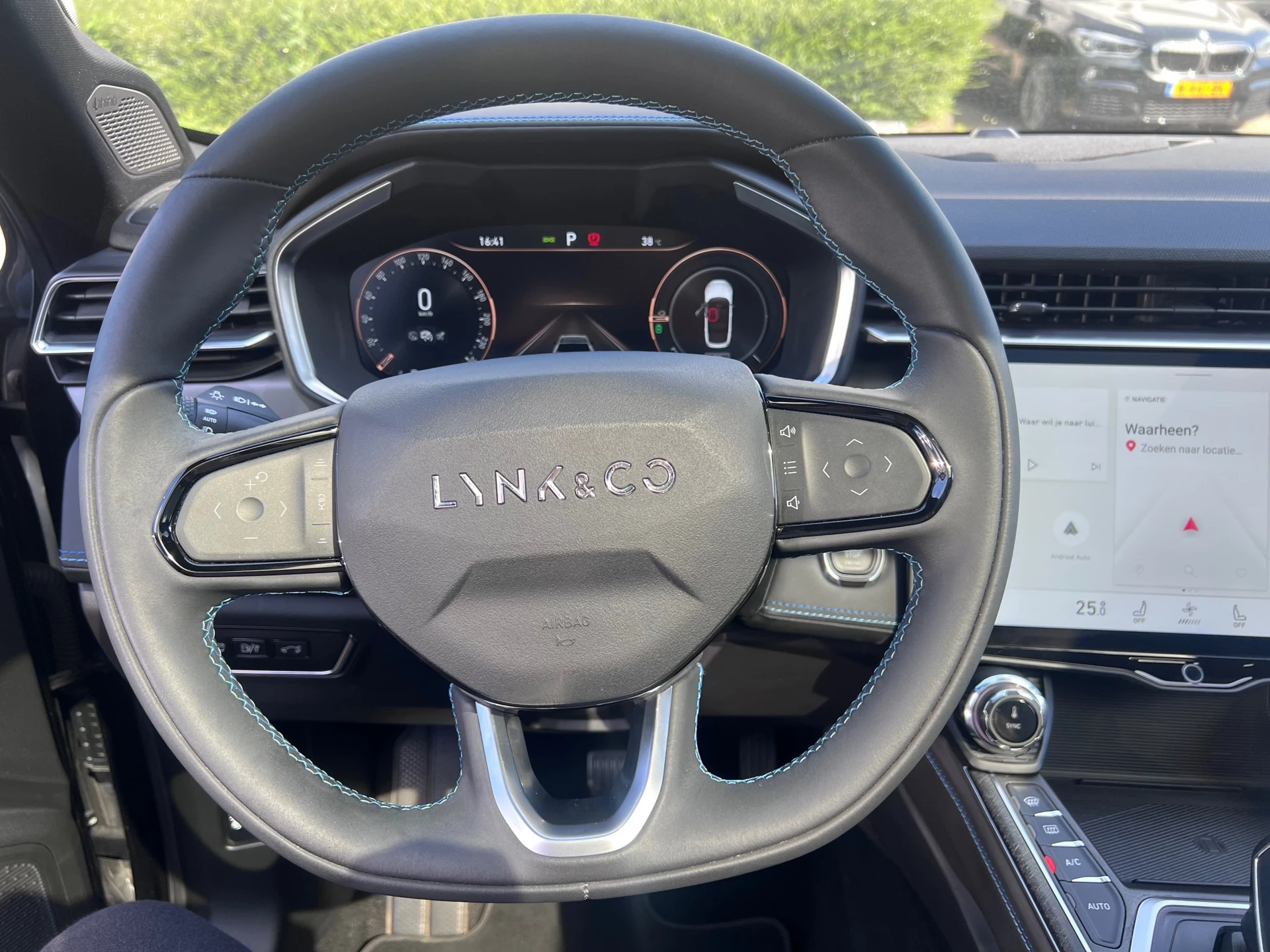 Hoofdafbeelding Lynk & Co 01