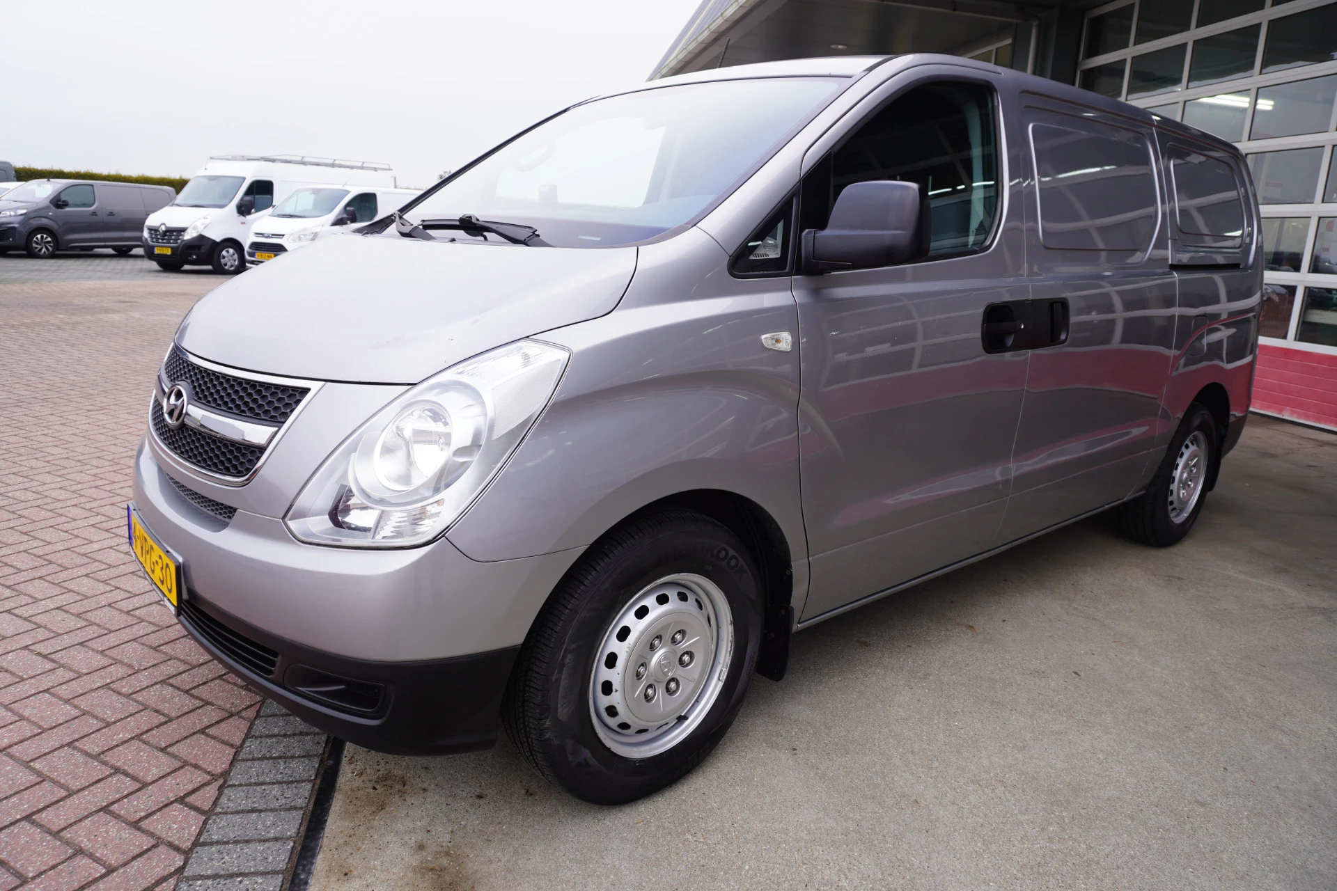 Hoofdafbeelding Hyundai H300