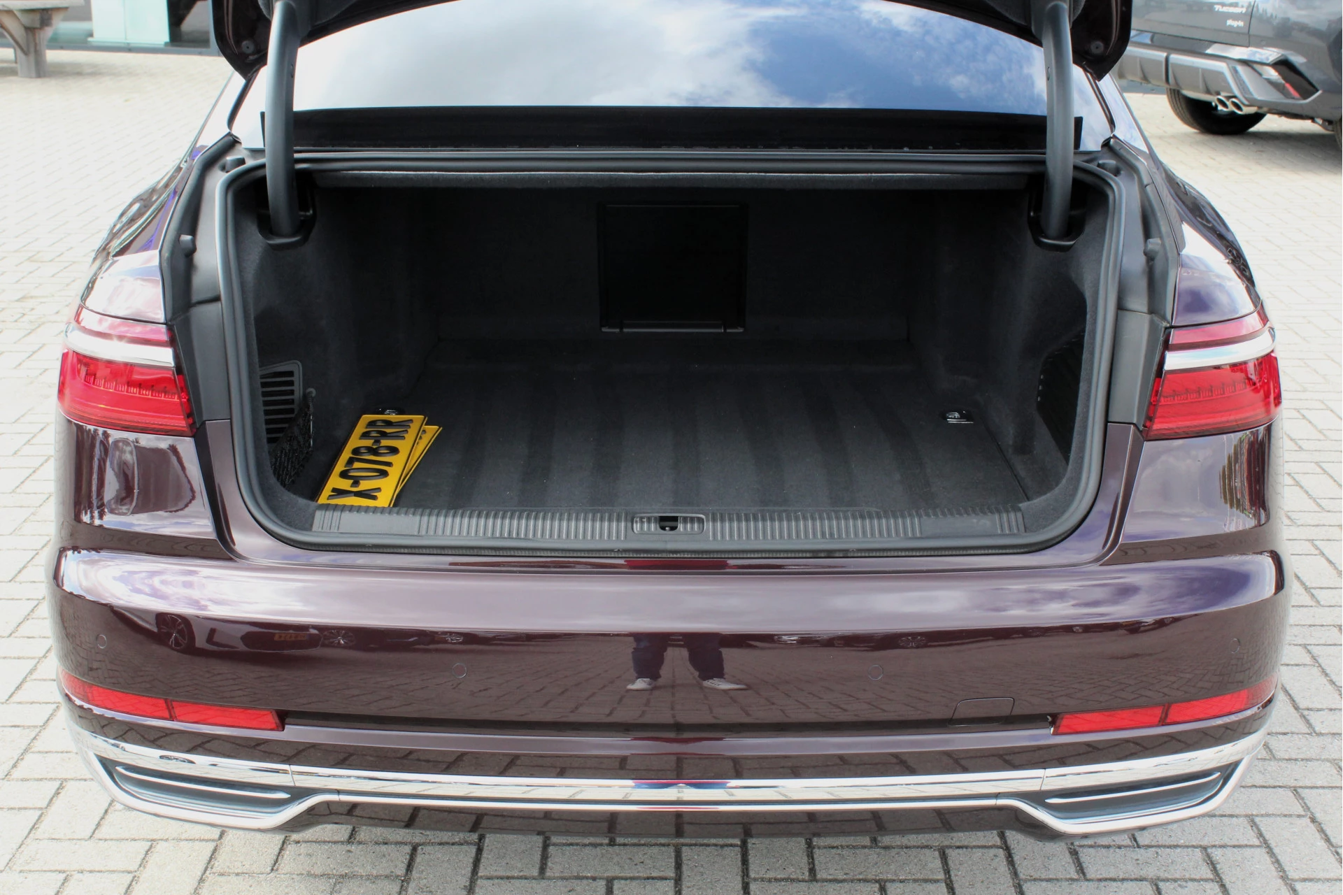 Hoofdafbeelding Audi A8