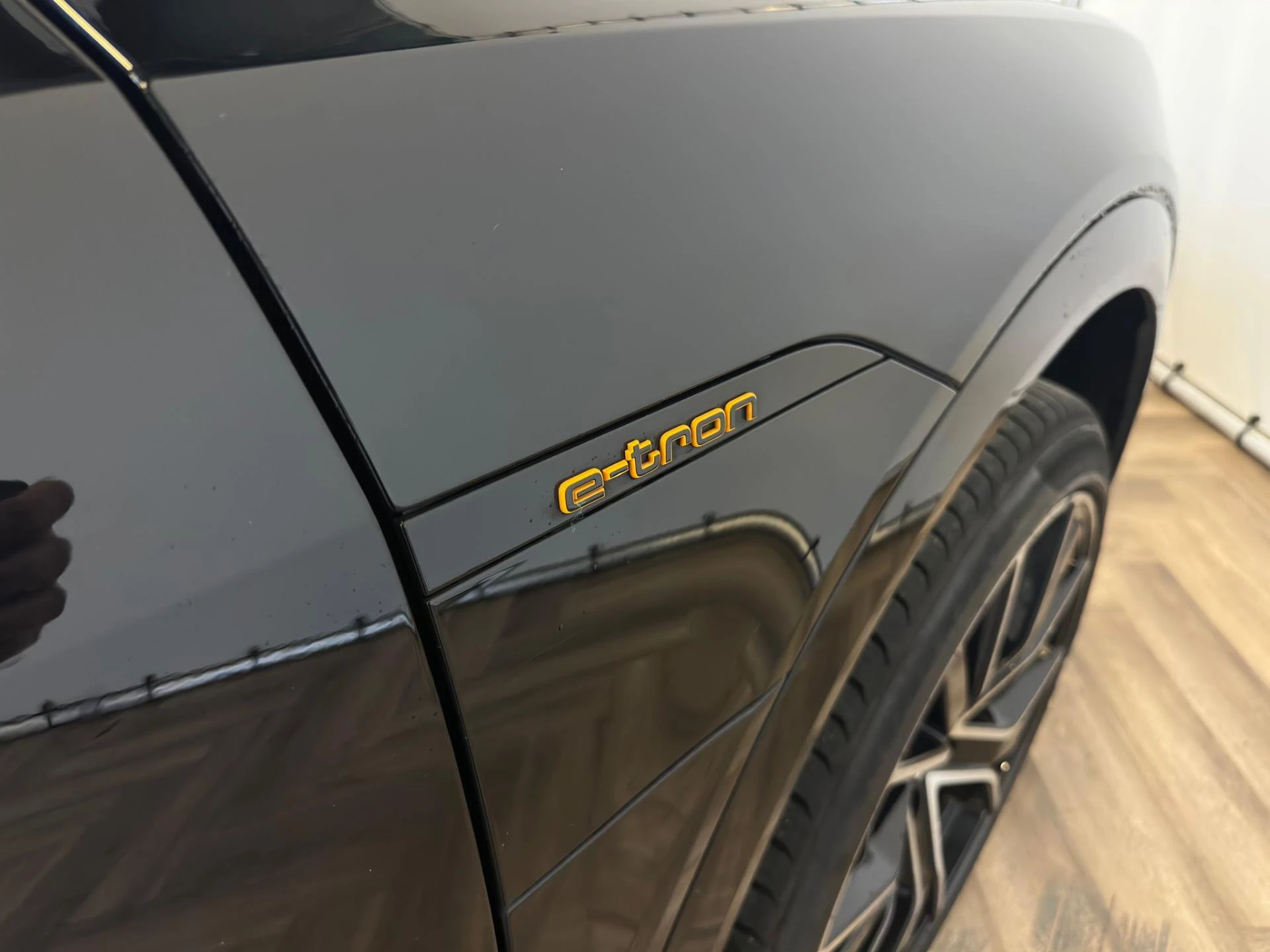 Hoofdafbeelding Audi e-tron