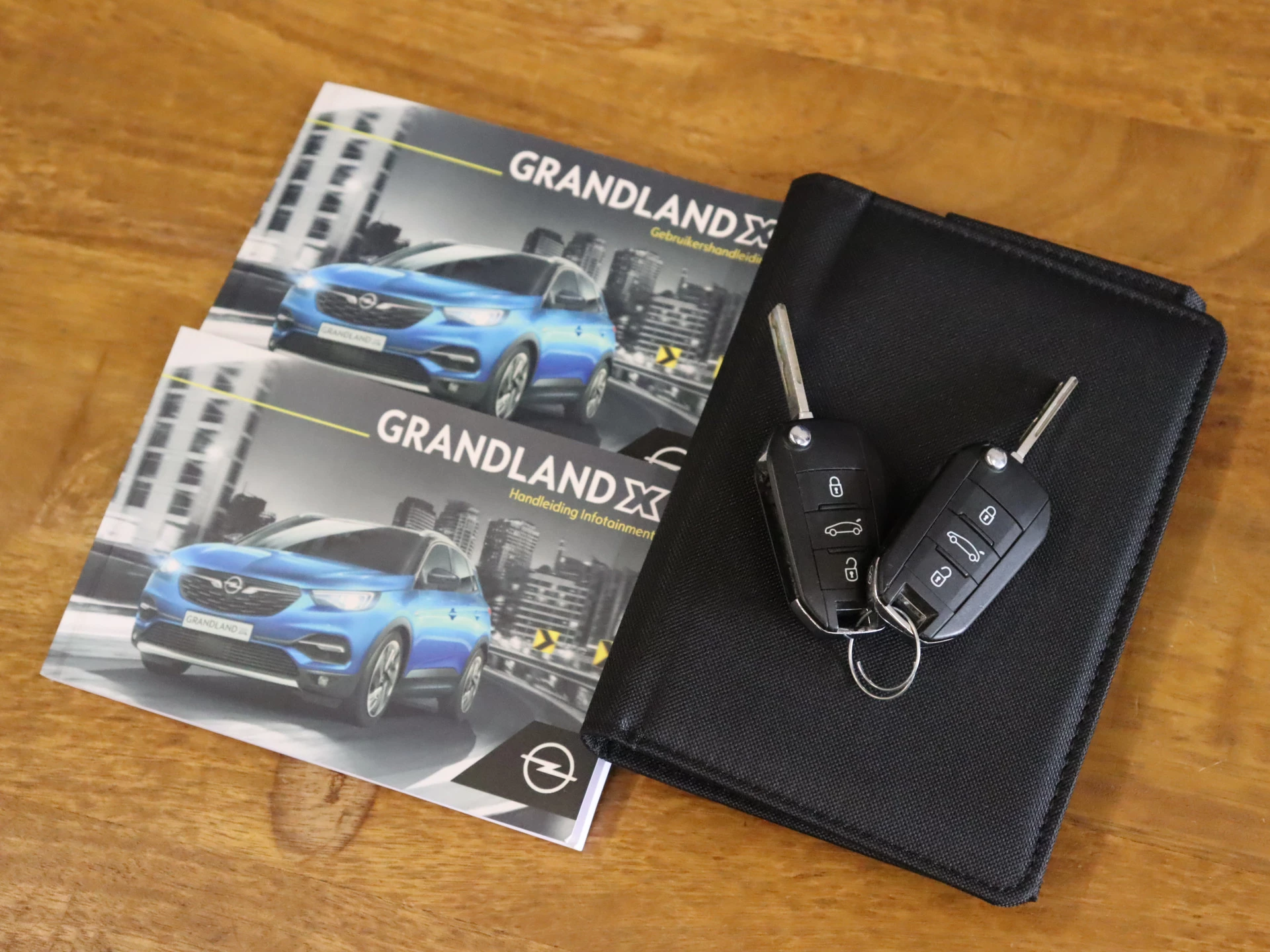 Hoofdafbeelding Opel Grandland X