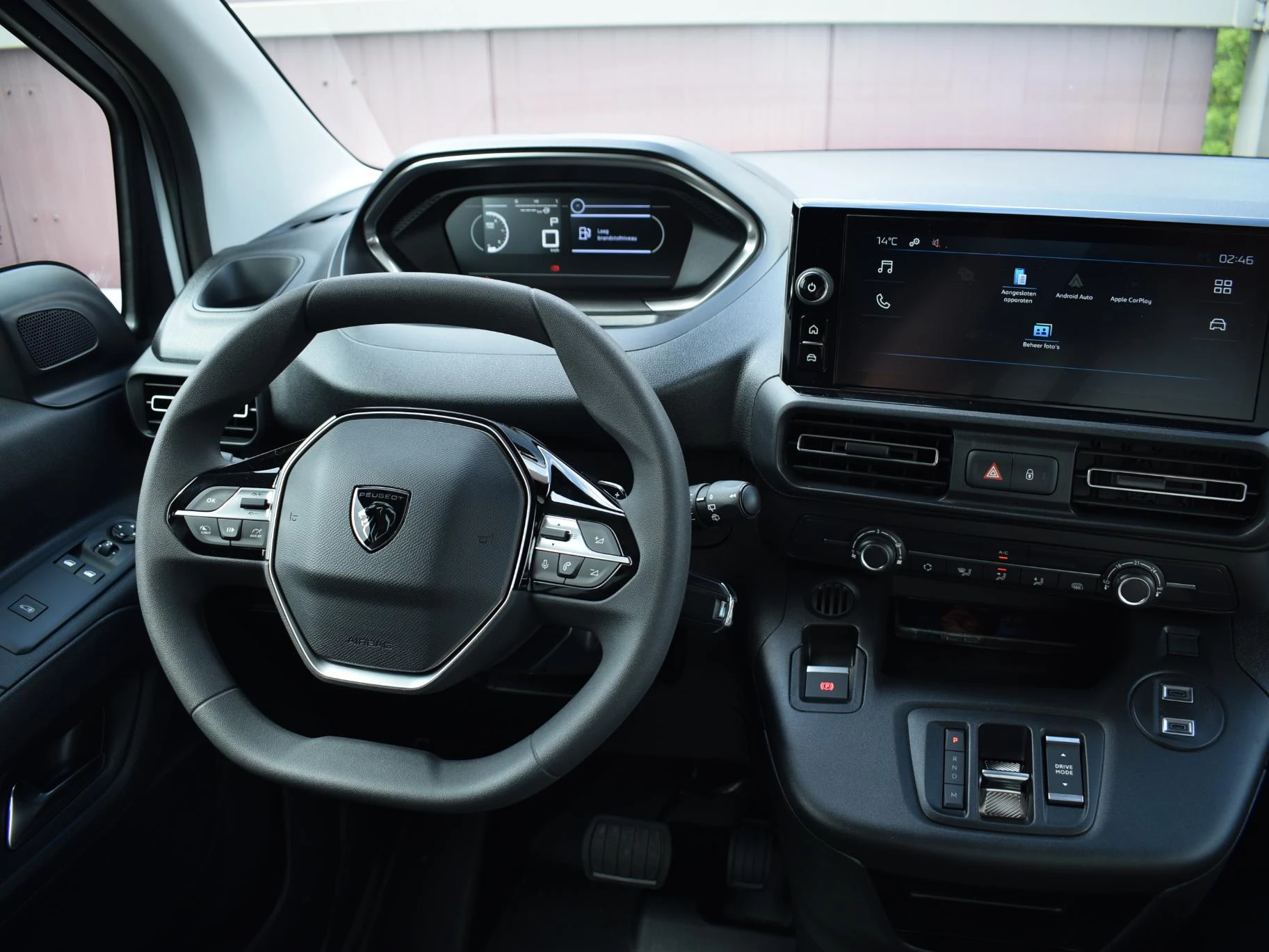 Hoofdafbeelding Peugeot Partner