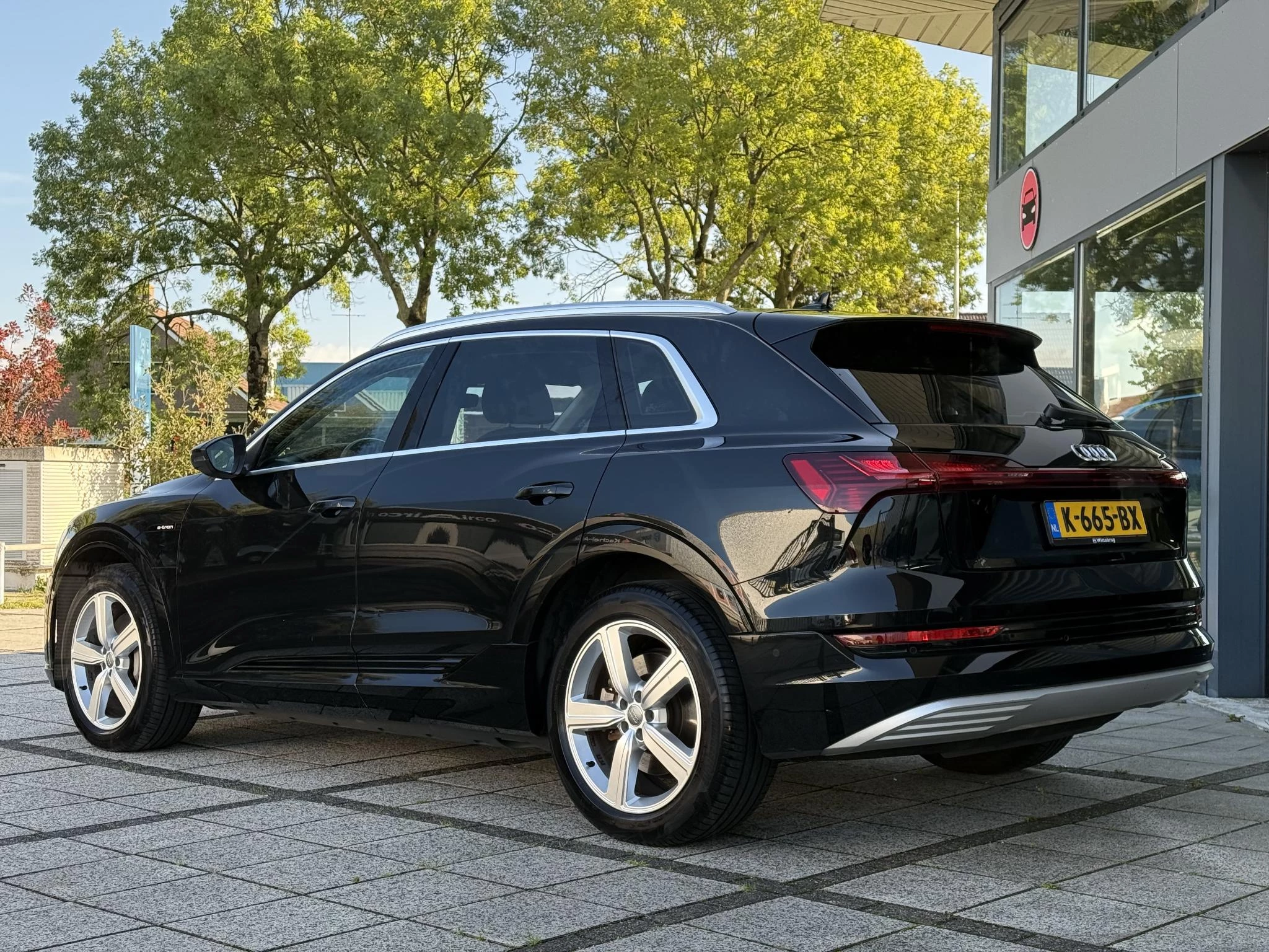 Hoofdafbeelding Audi e-tron