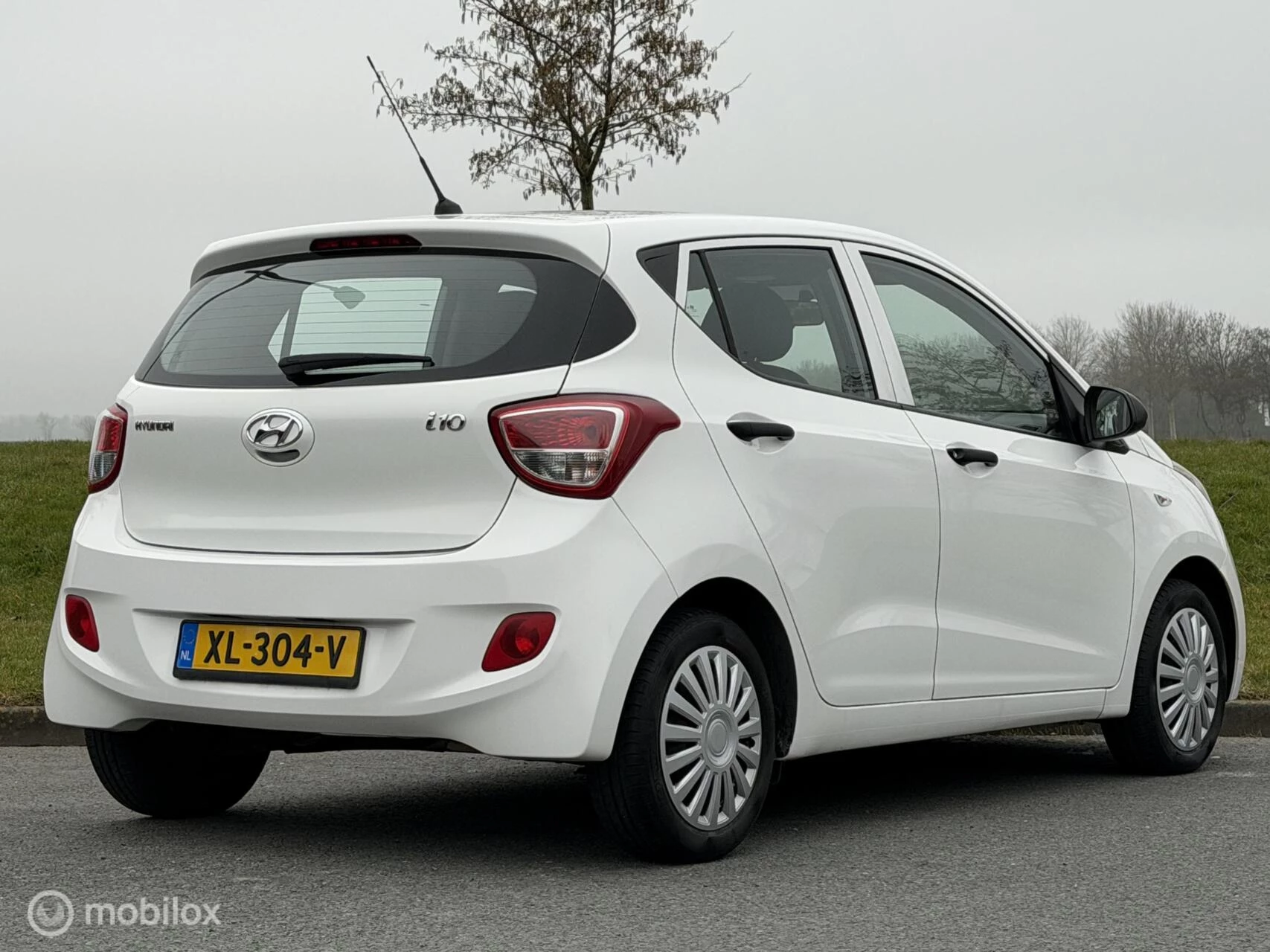 Hoofdafbeelding Hyundai i10