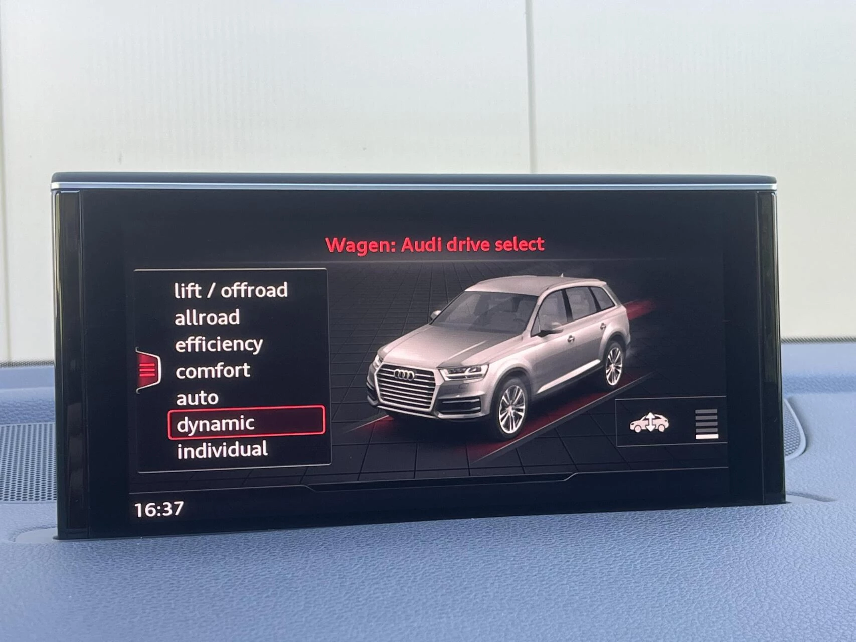 Hoofdafbeelding Audi Q7