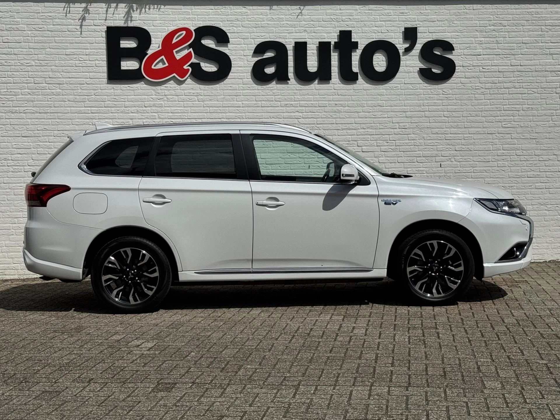 Hoofdafbeelding Mitsubishi Outlander