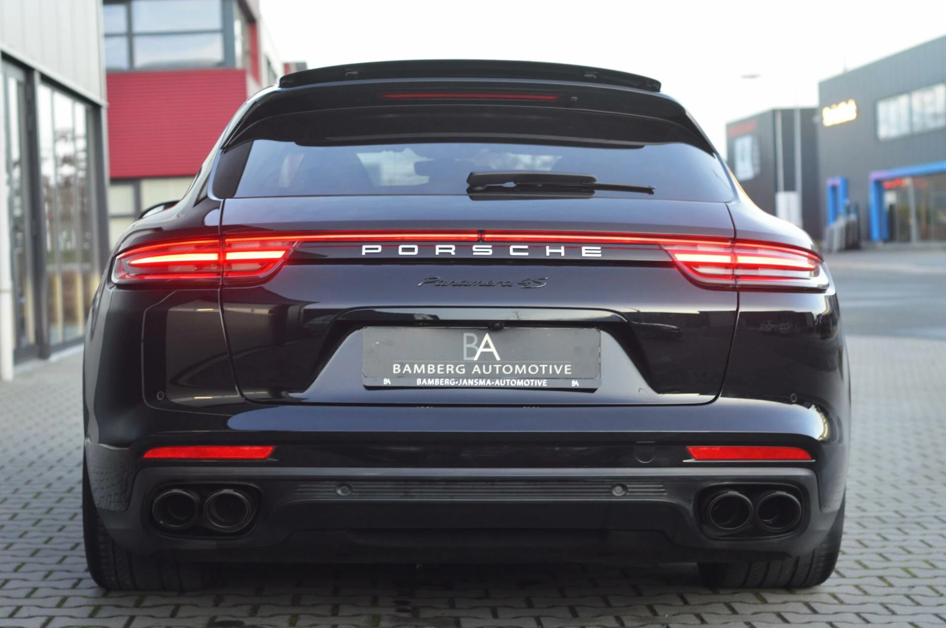 Hoofdafbeelding Porsche Panamera