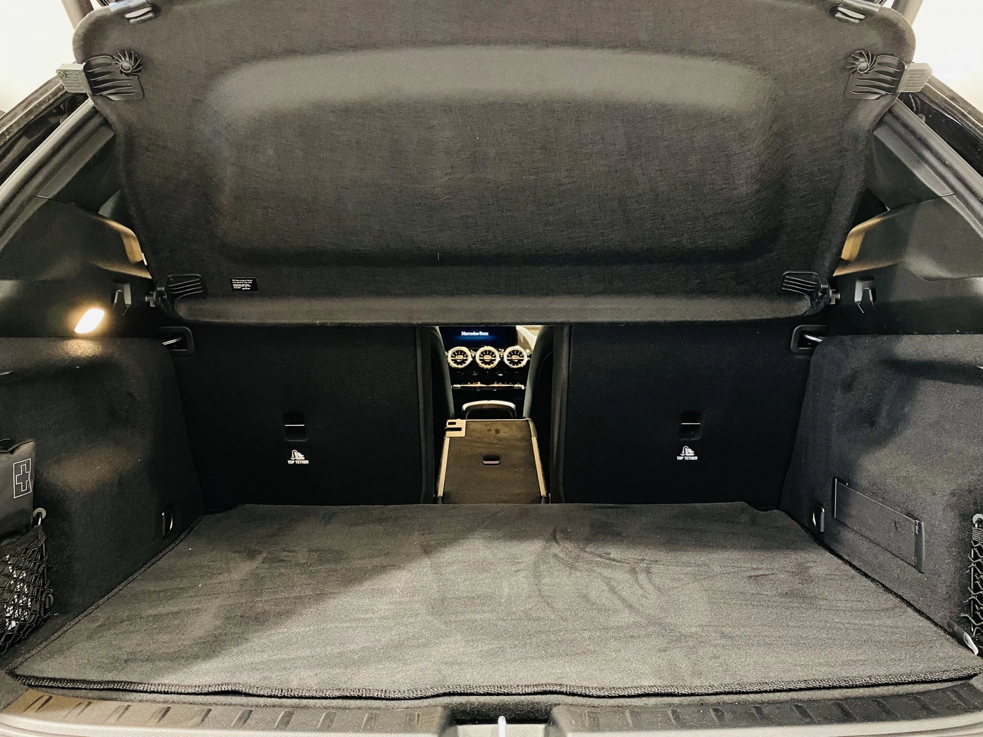 Hoofdafbeelding Mercedes-Benz EQA