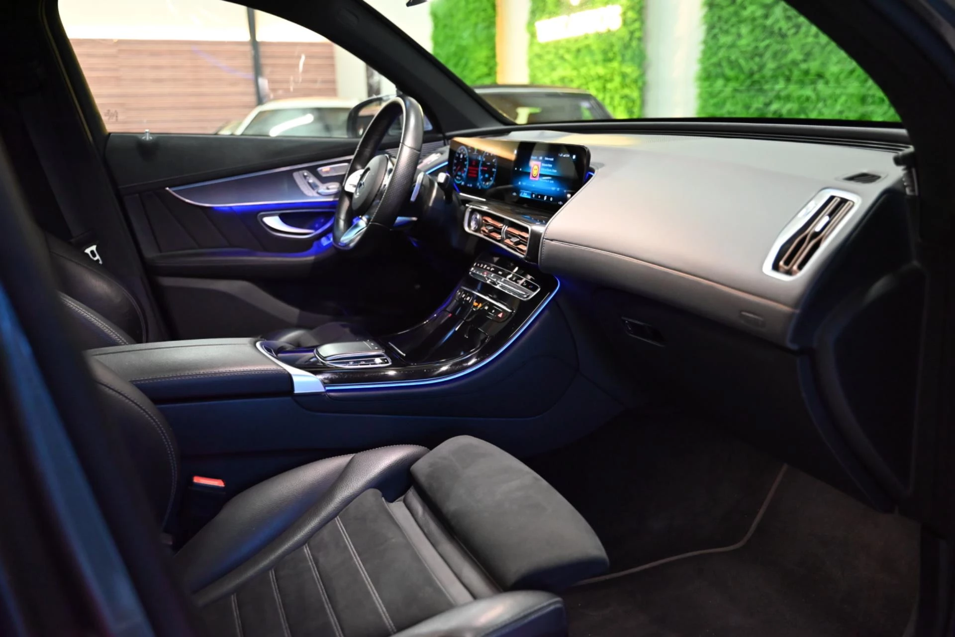 Hoofdafbeelding Mercedes-Benz EQC