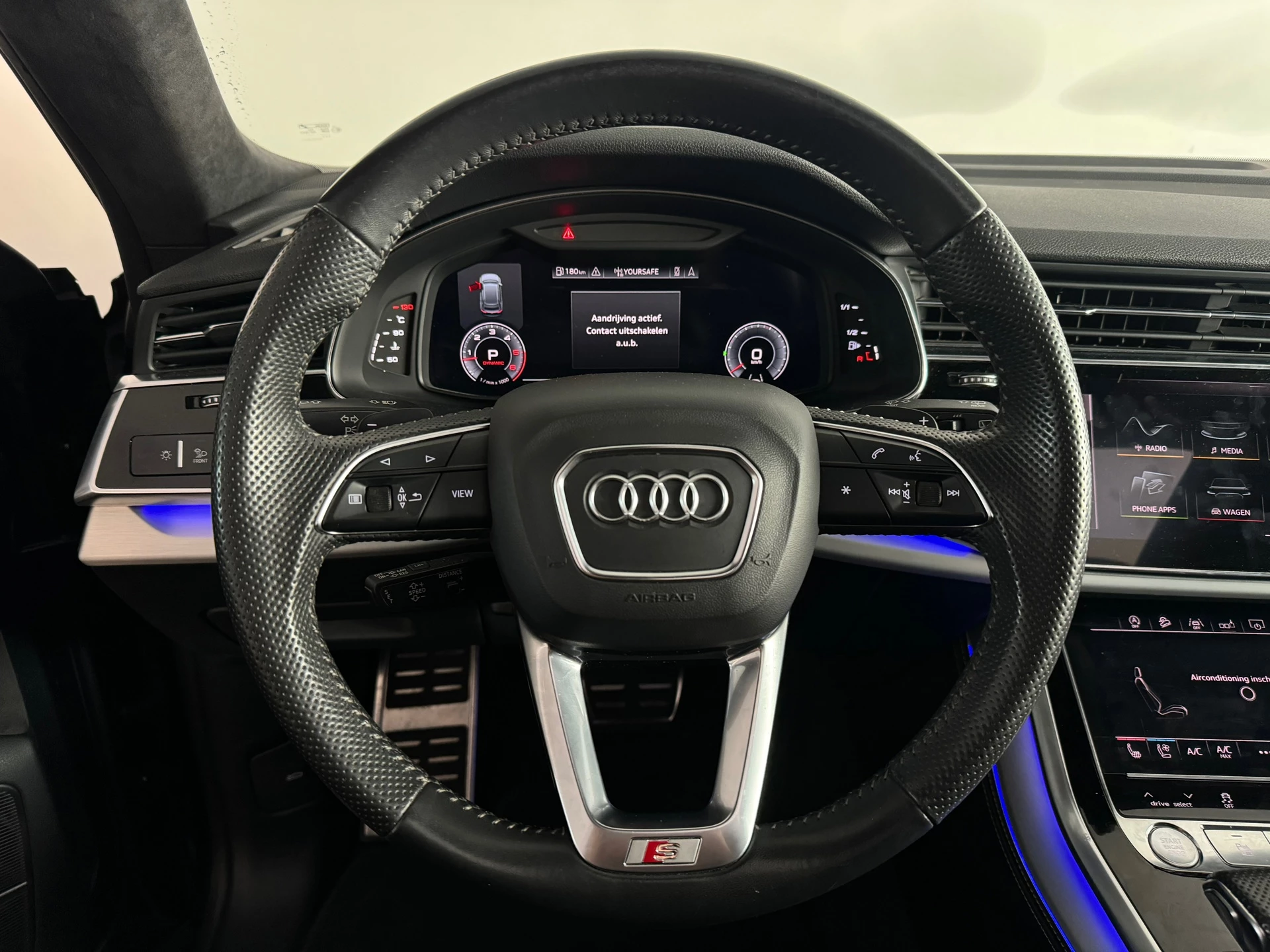 Hoofdafbeelding Audi Q8