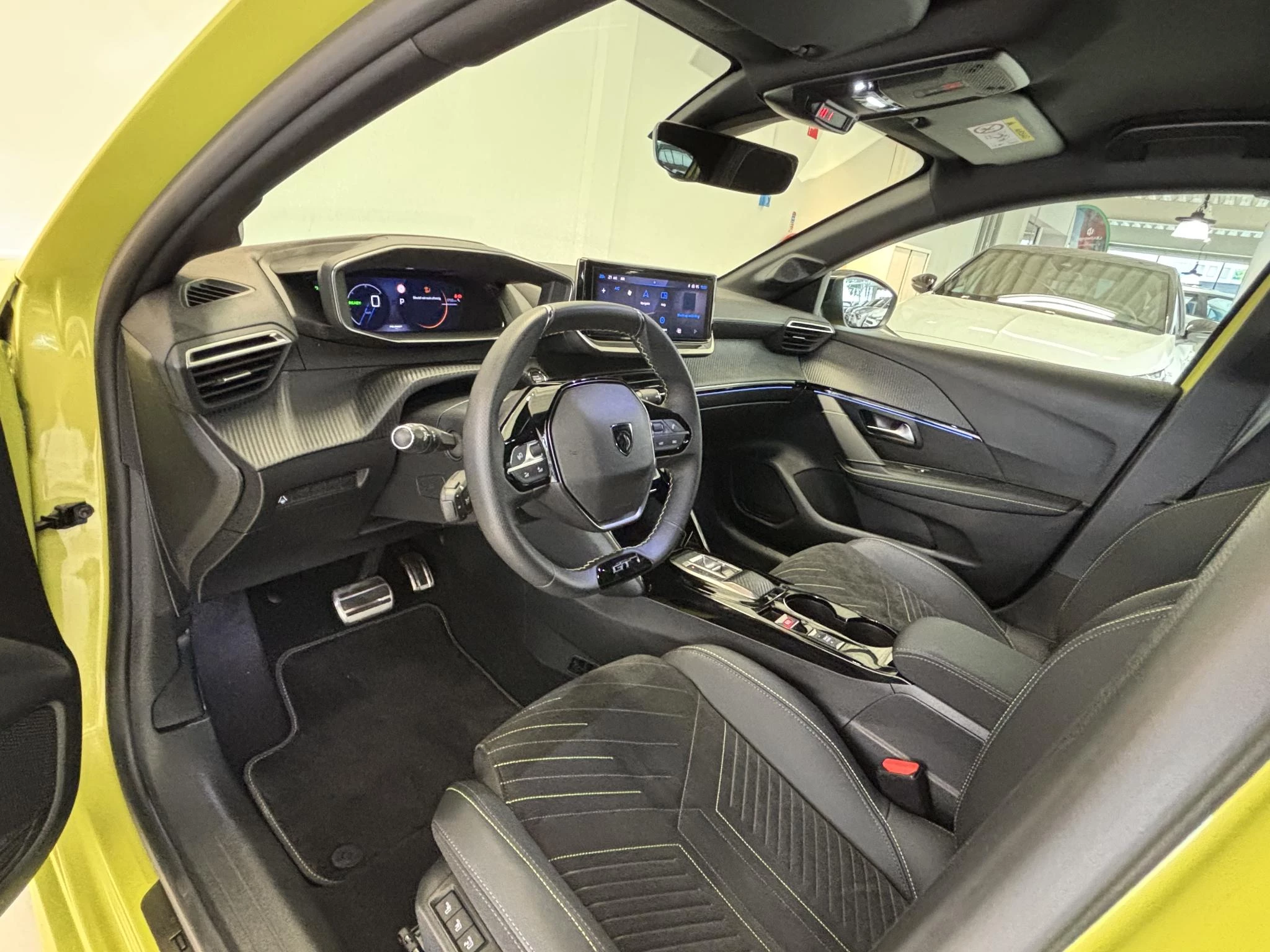 Hoofdafbeelding Peugeot e-208
