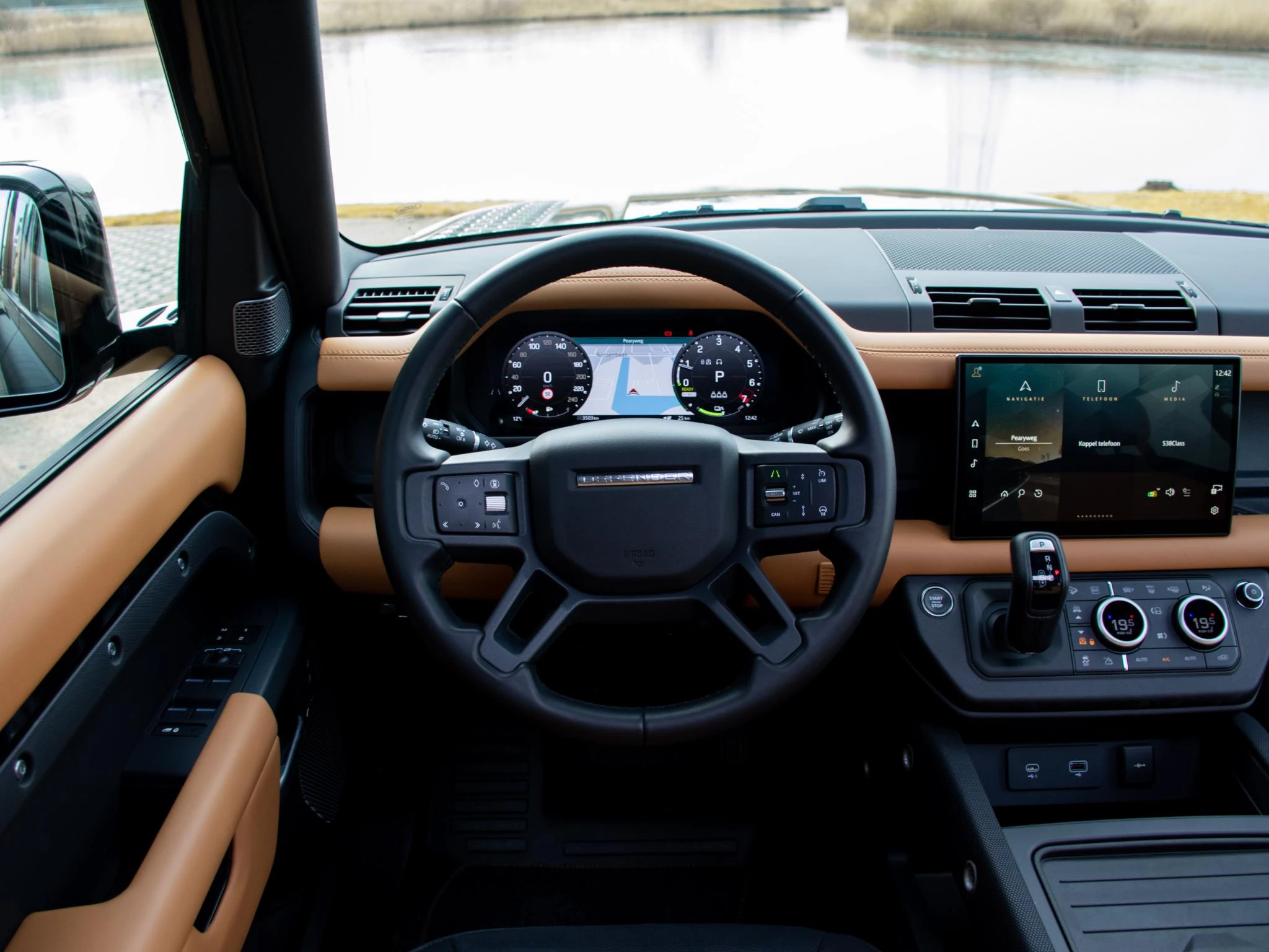 Hoofdafbeelding Land Rover Defender