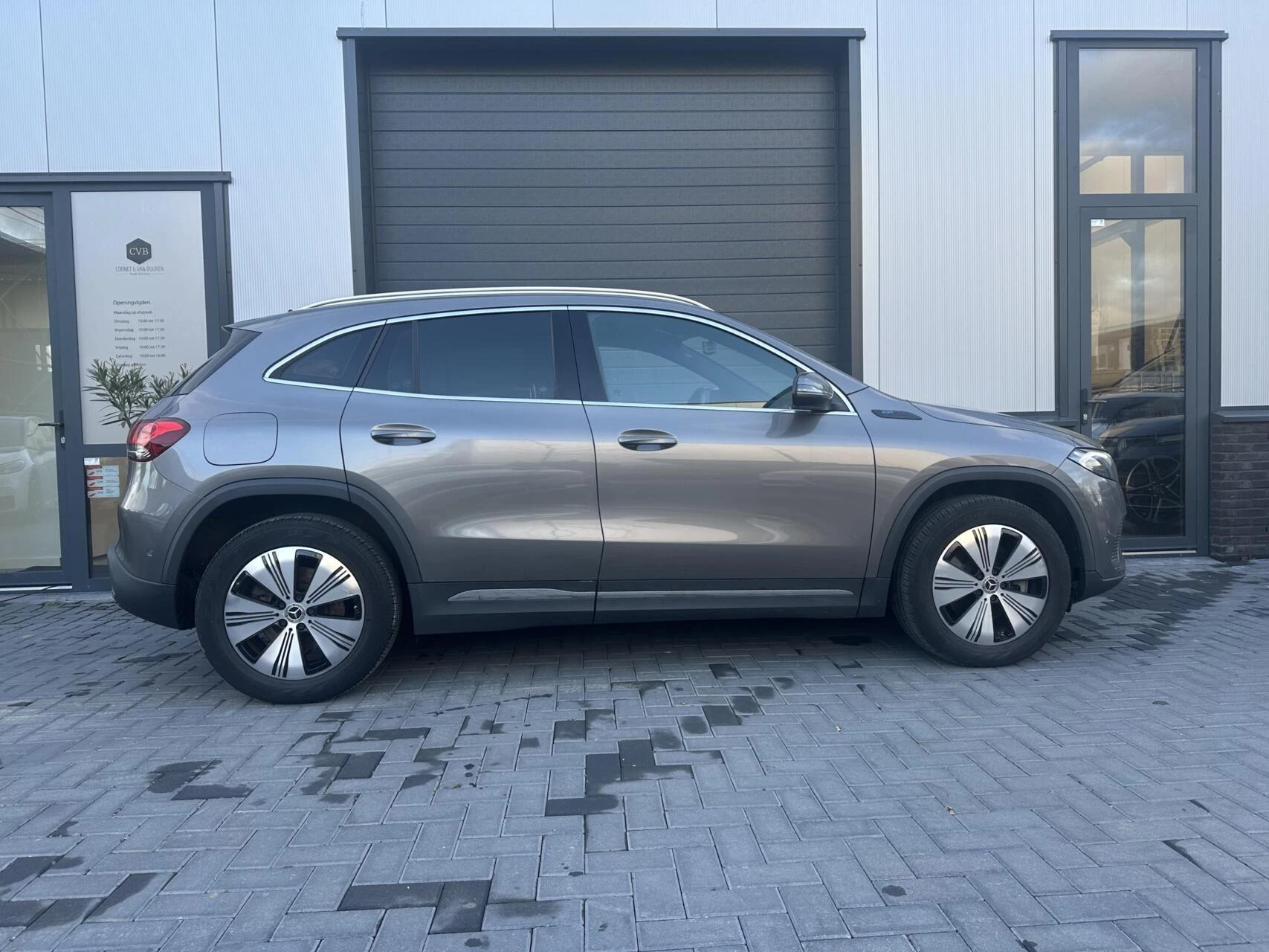 Hoofdafbeelding Mercedes-Benz EQA