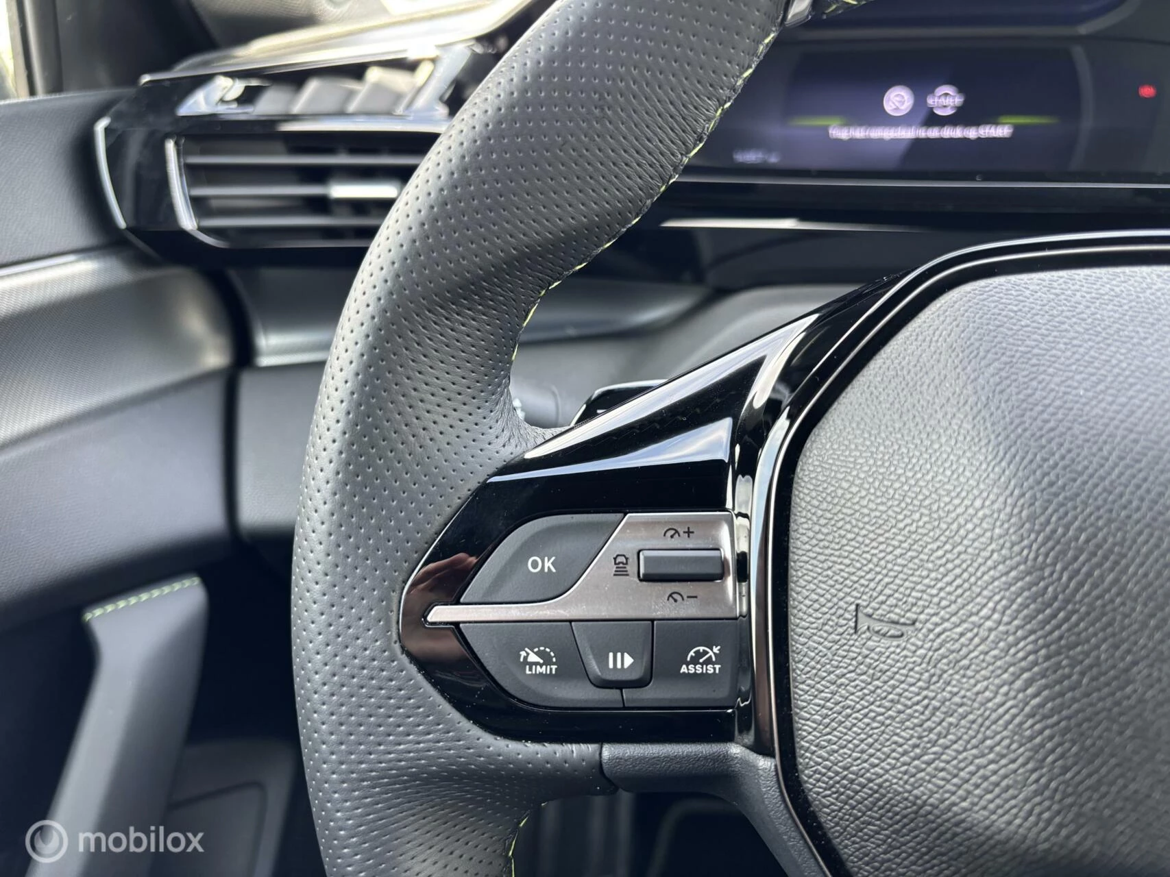 Hoofdafbeelding Peugeot 408