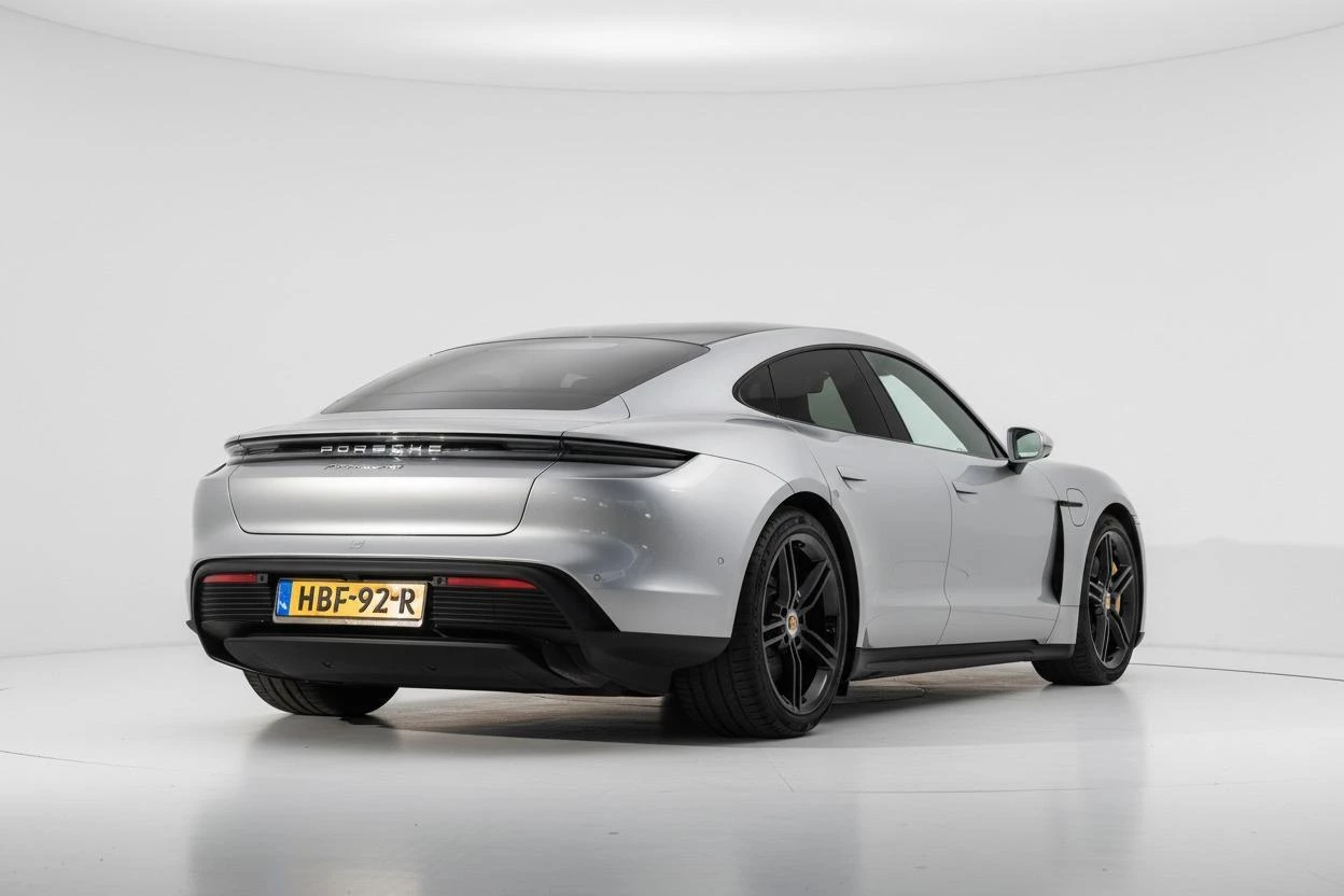 Hoofdafbeelding Porsche Taycan