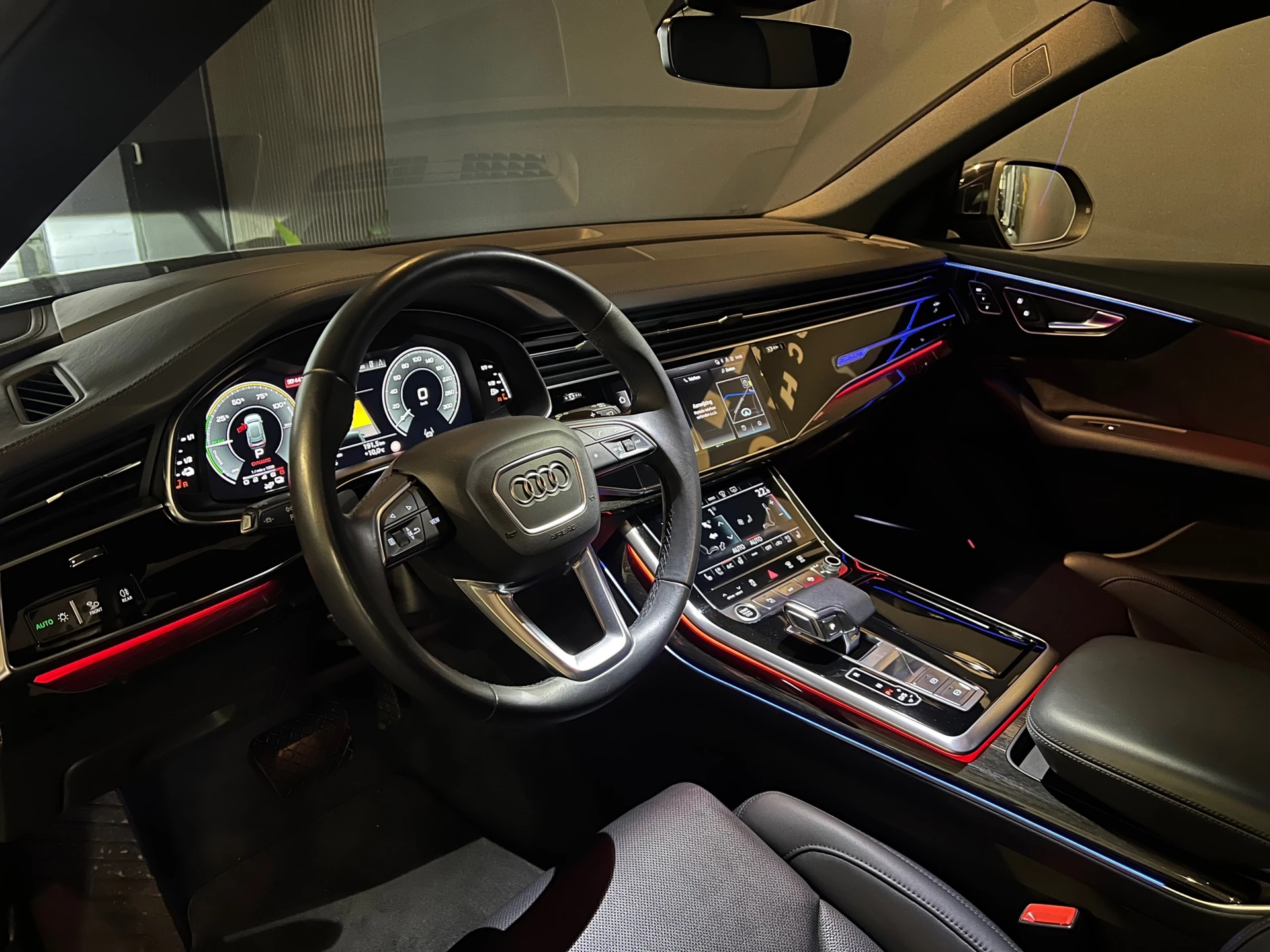 Hoofdafbeelding Audi Q8