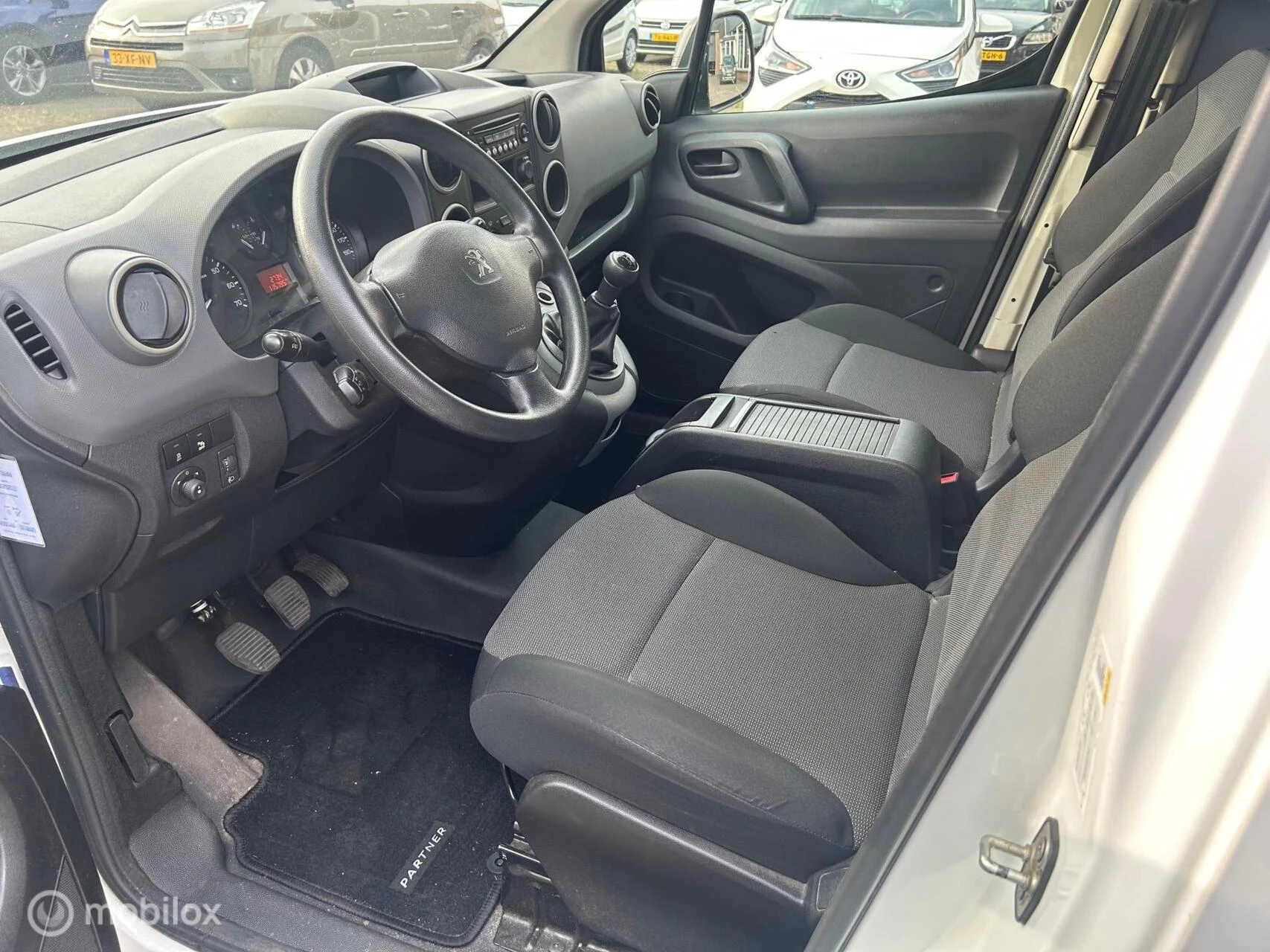 Hoofdafbeelding Peugeot Partner