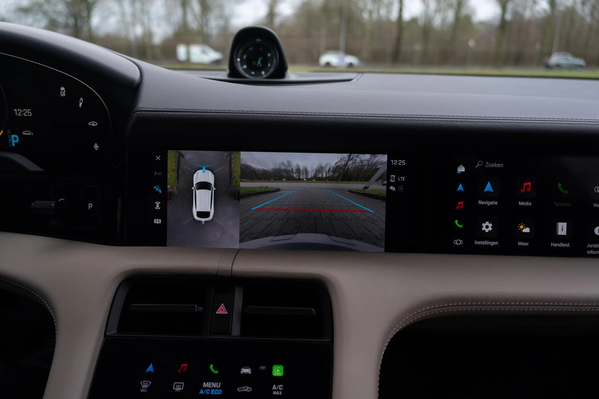 Hoofdafbeelding Porsche Taycan