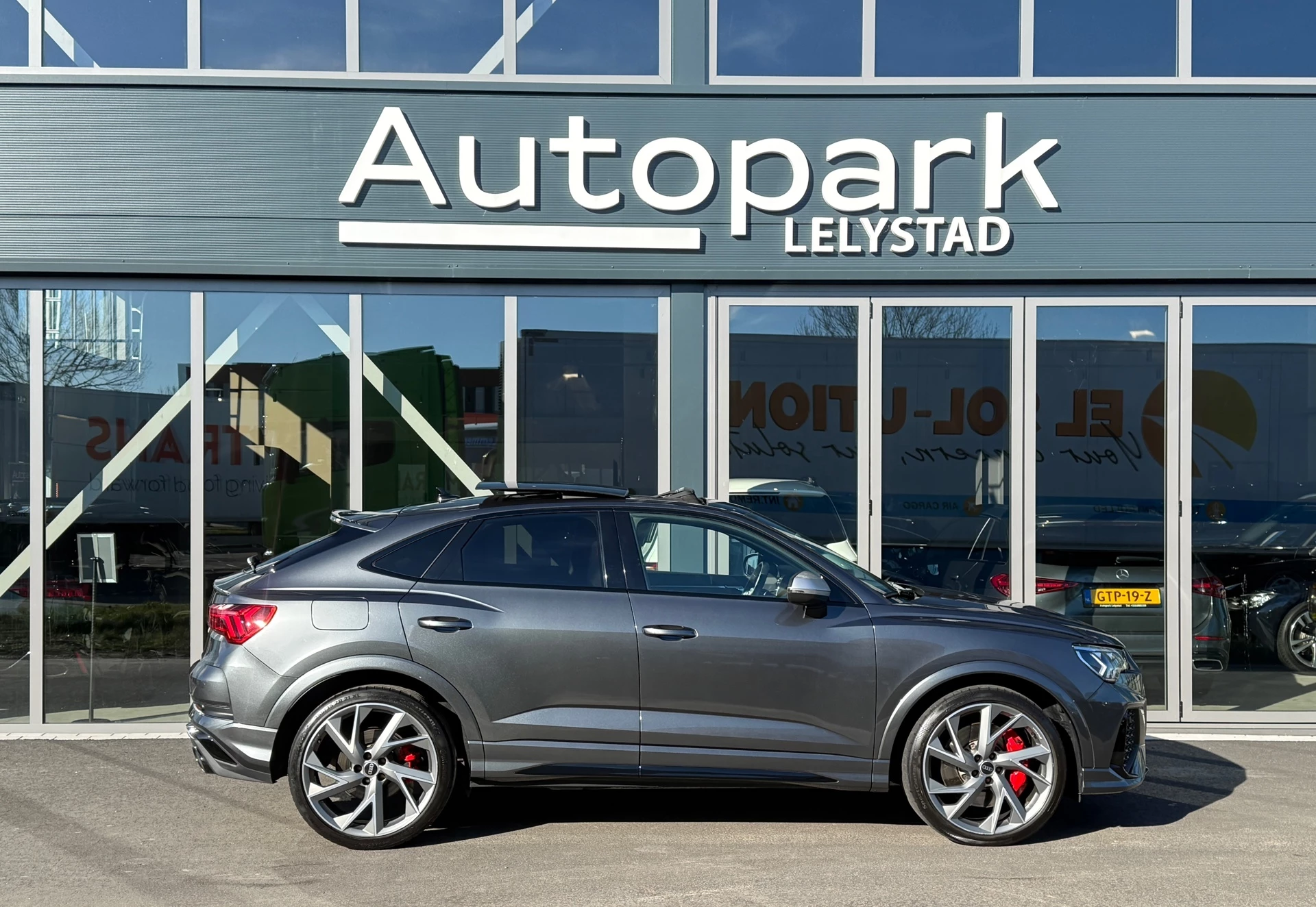 Hoofdafbeelding Audi RSQ3