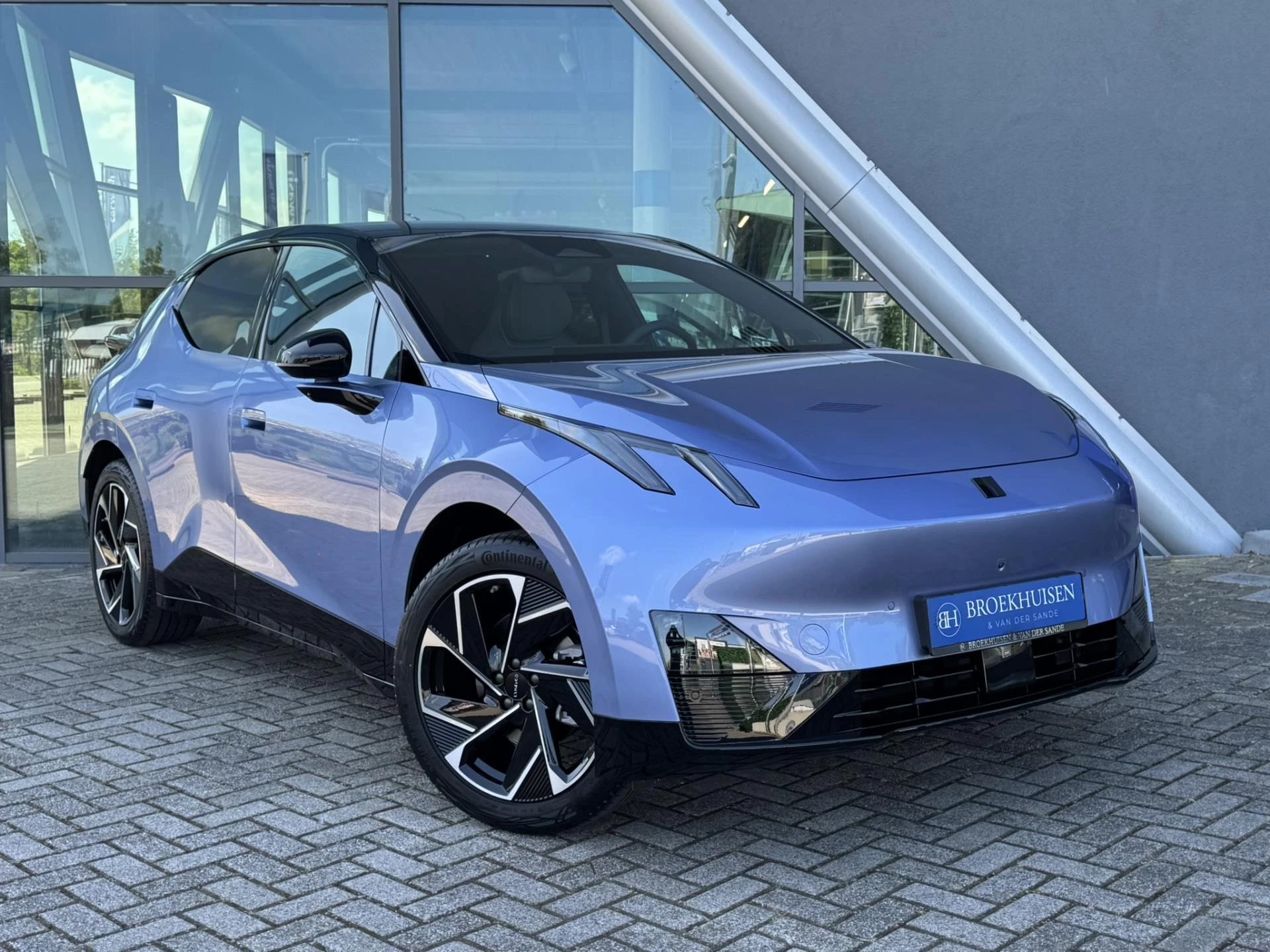 Hoofdafbeelding Lynk & Co 02