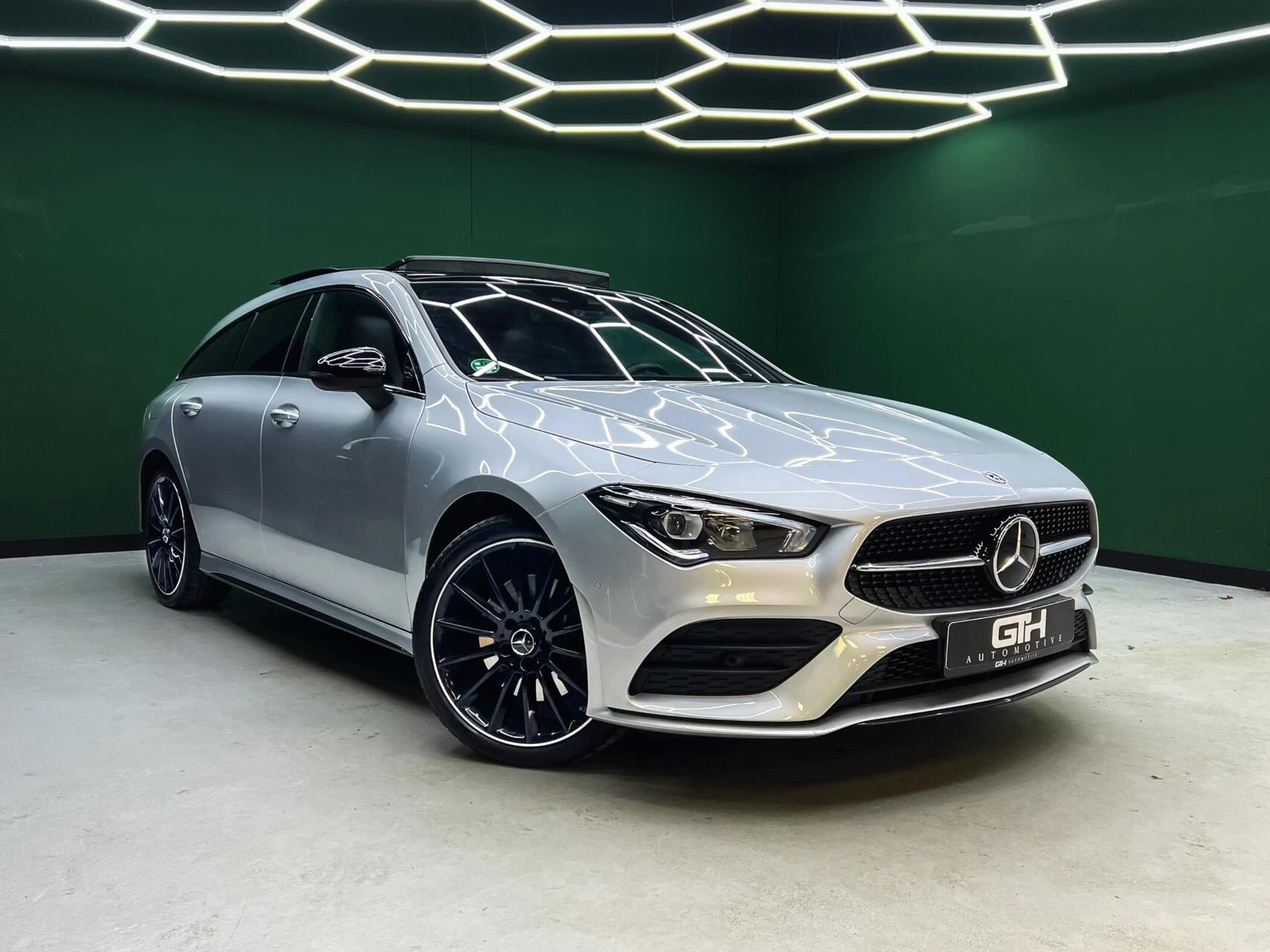 Hoofdafbeelding Mercedes-Benz CLA