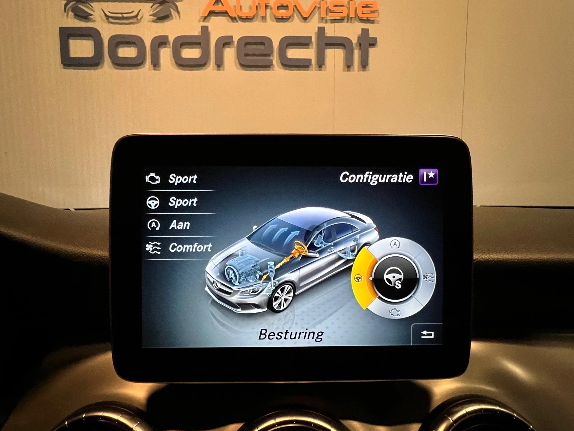 Hoofdafbeelding Mercedes-Benz CLA