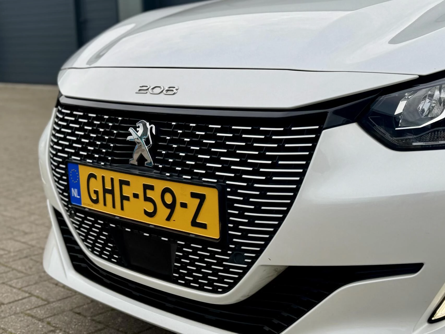 Hoofdafbeelding Peugeot e-208