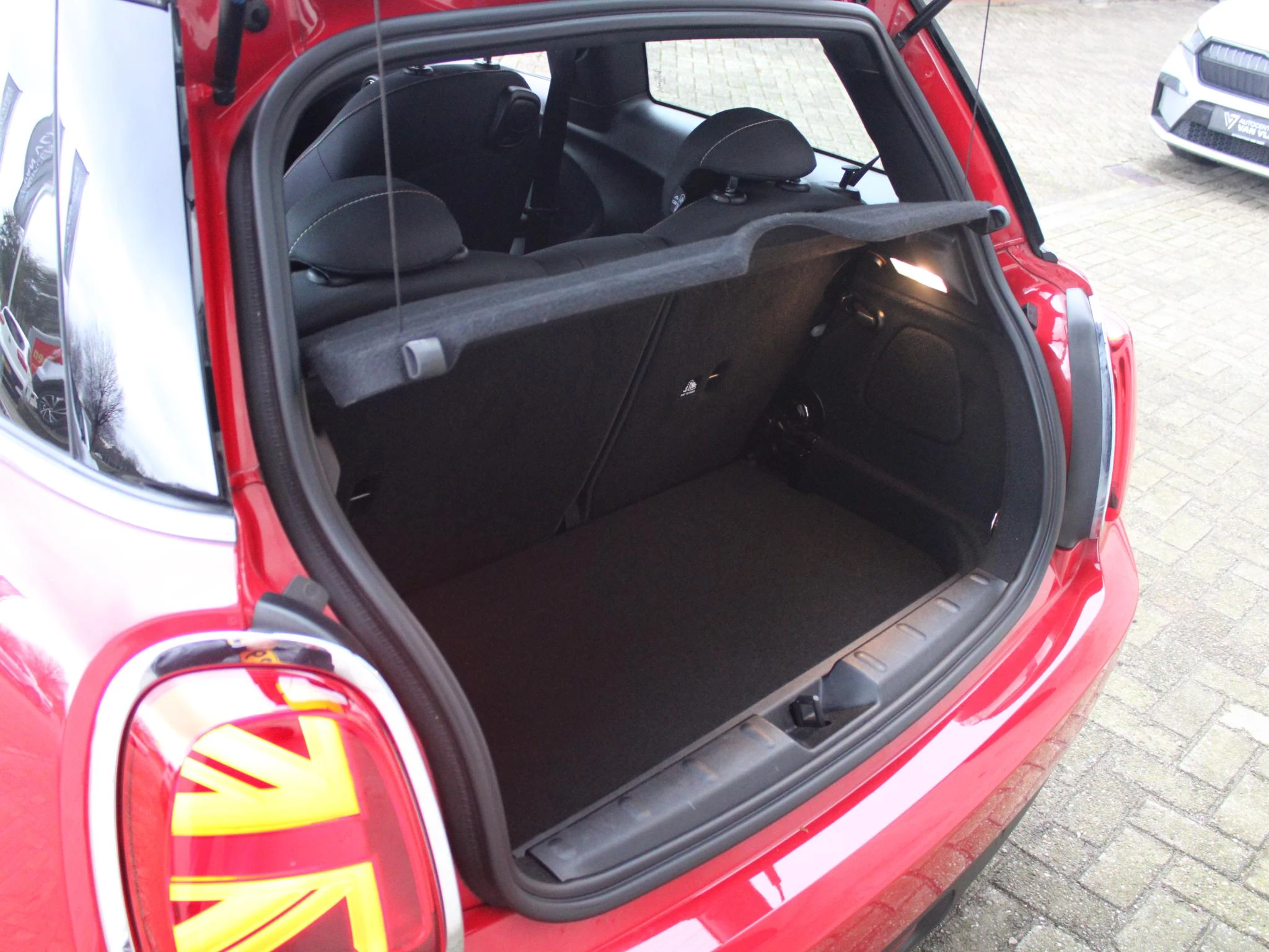 Hoofdafbeelding MINI One