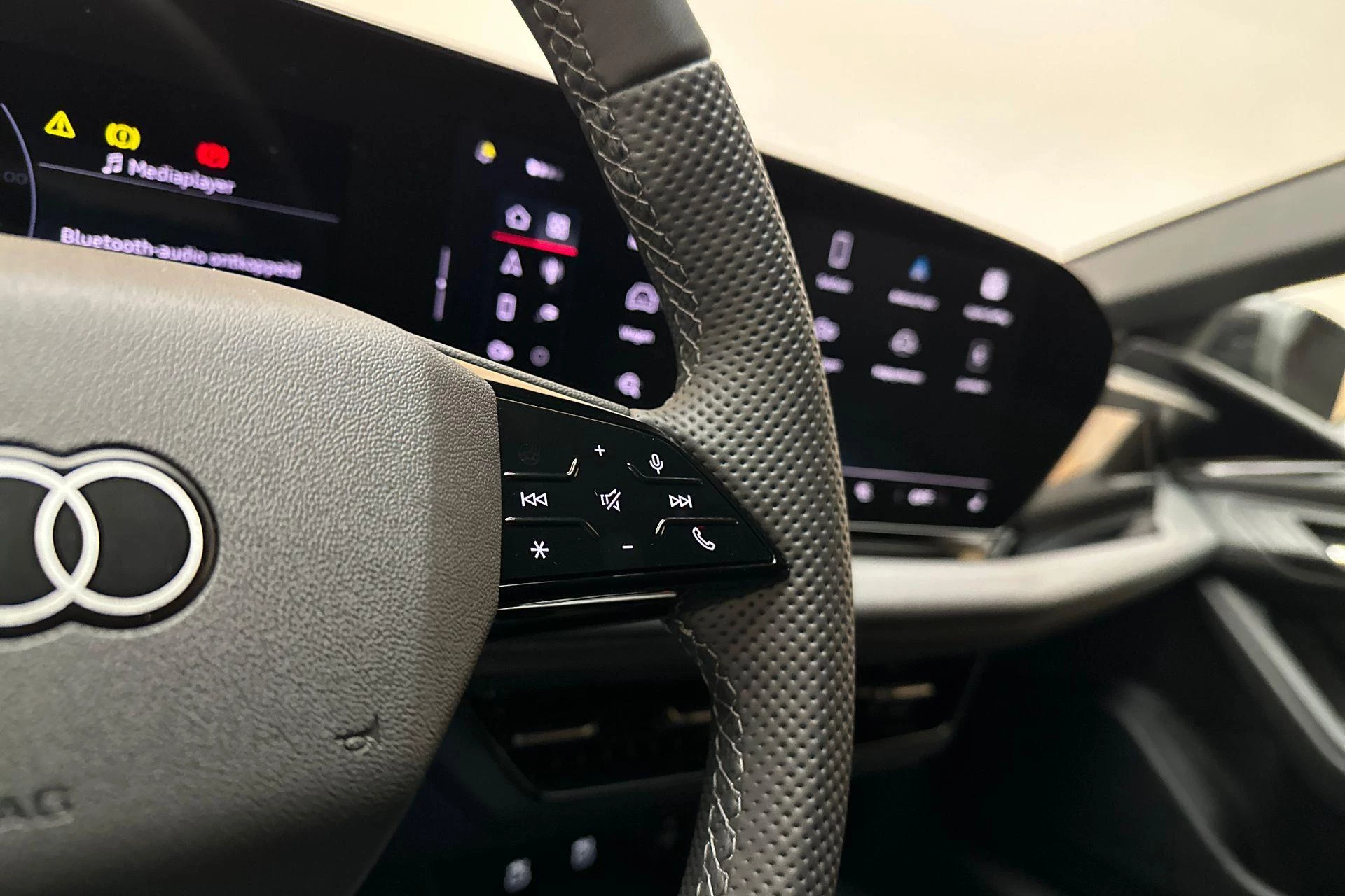 Hoofdafbeelding Audi A6 Avant e-tron