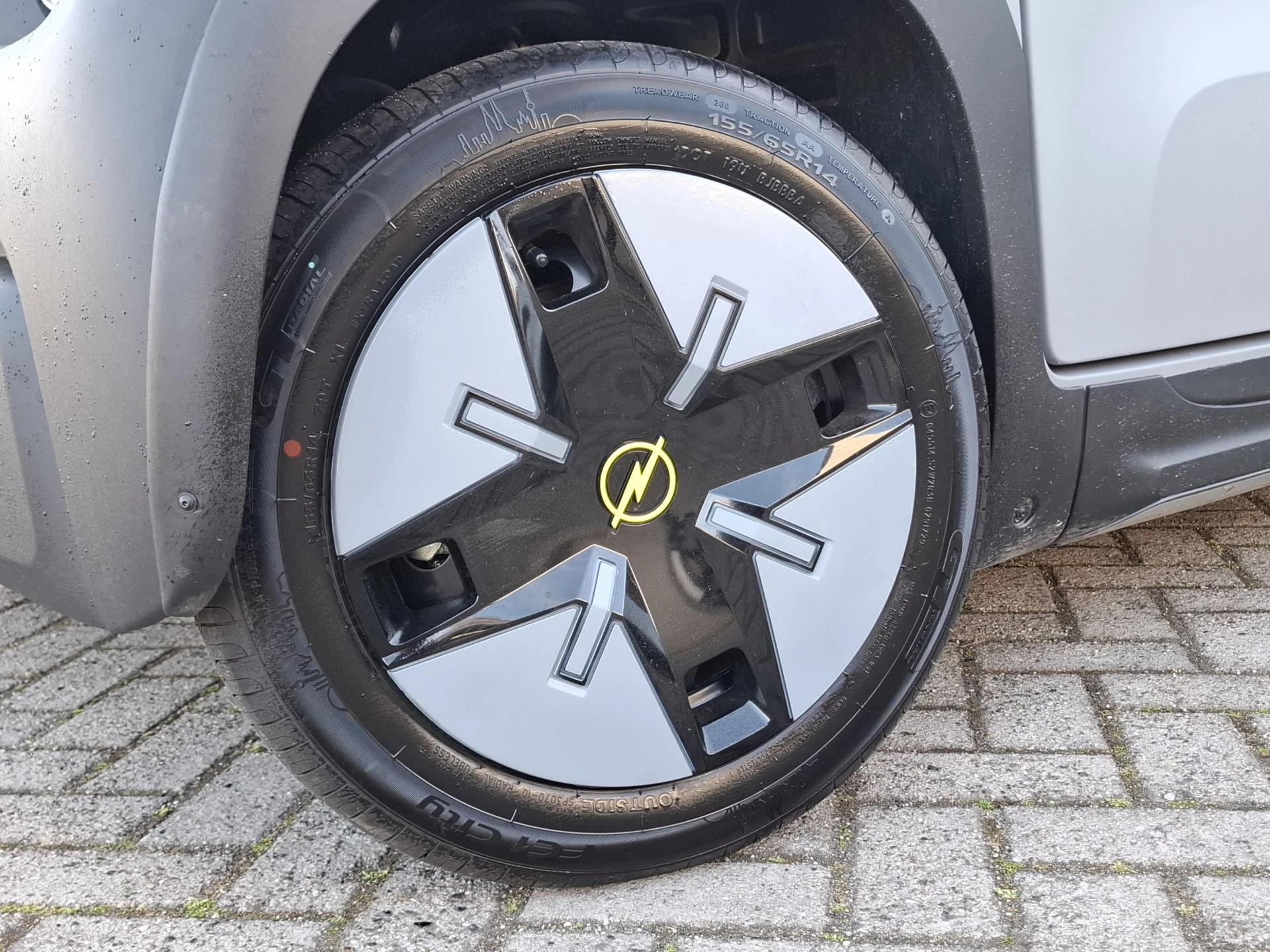 Hoofdafbeelding Opel Rocks-e