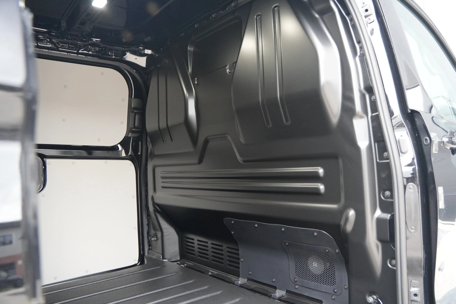Hoofdafbeelding Ford E-Transit Custom