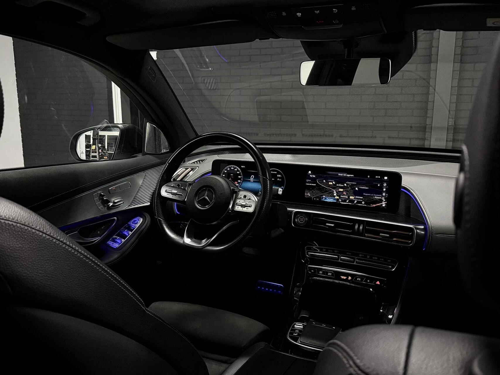 Hoofdafbeelding Mercedes-Benz EQC