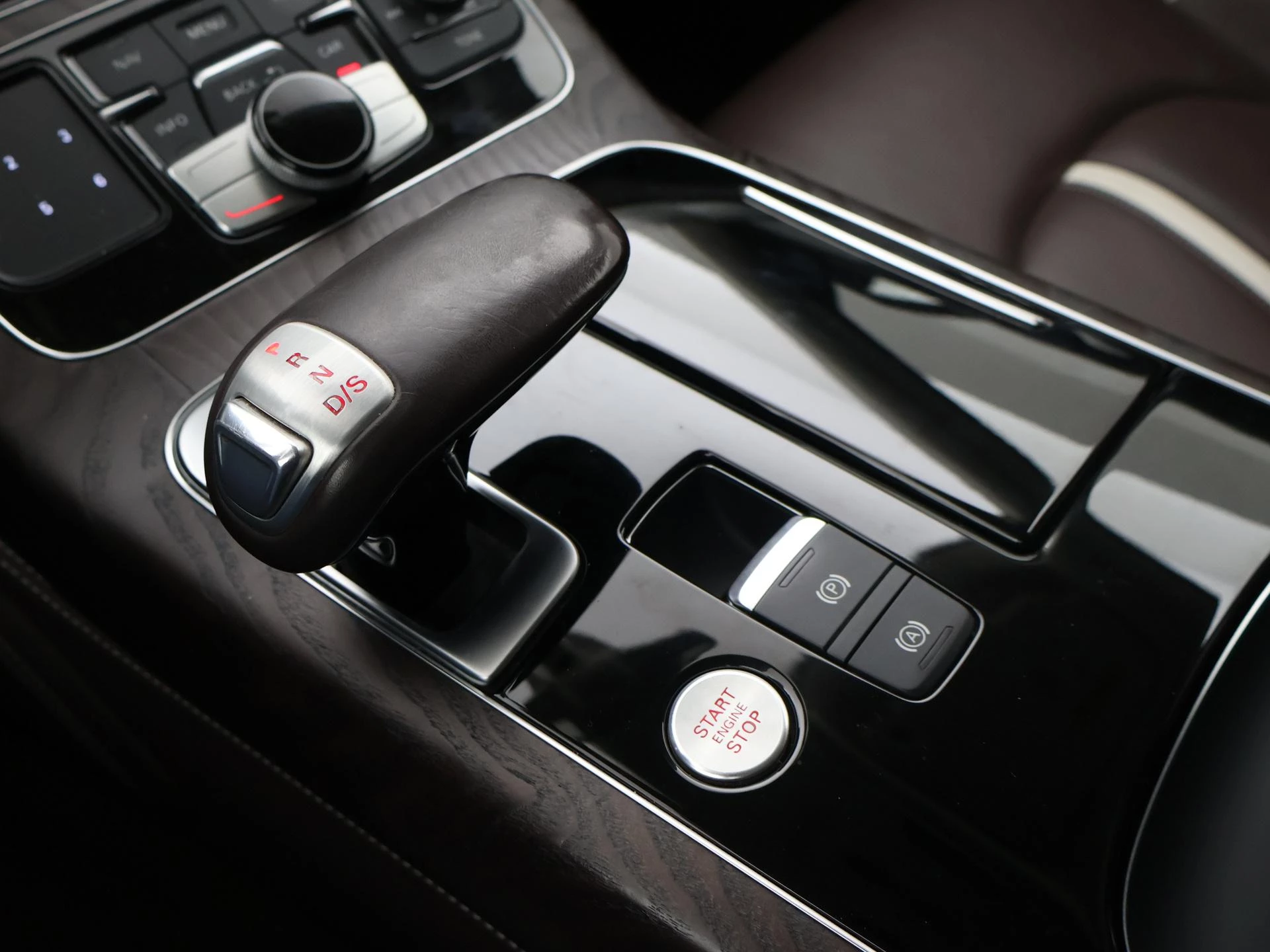 Hoofdafbeelding Audi A8