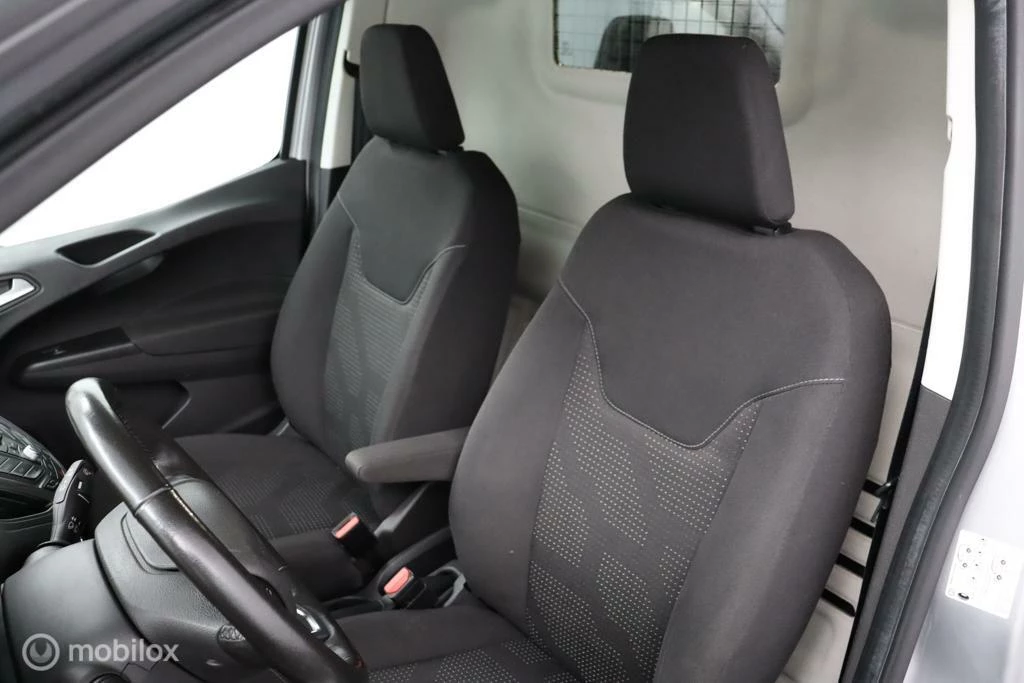 Hoofdafbeelding Ford Transit Courier