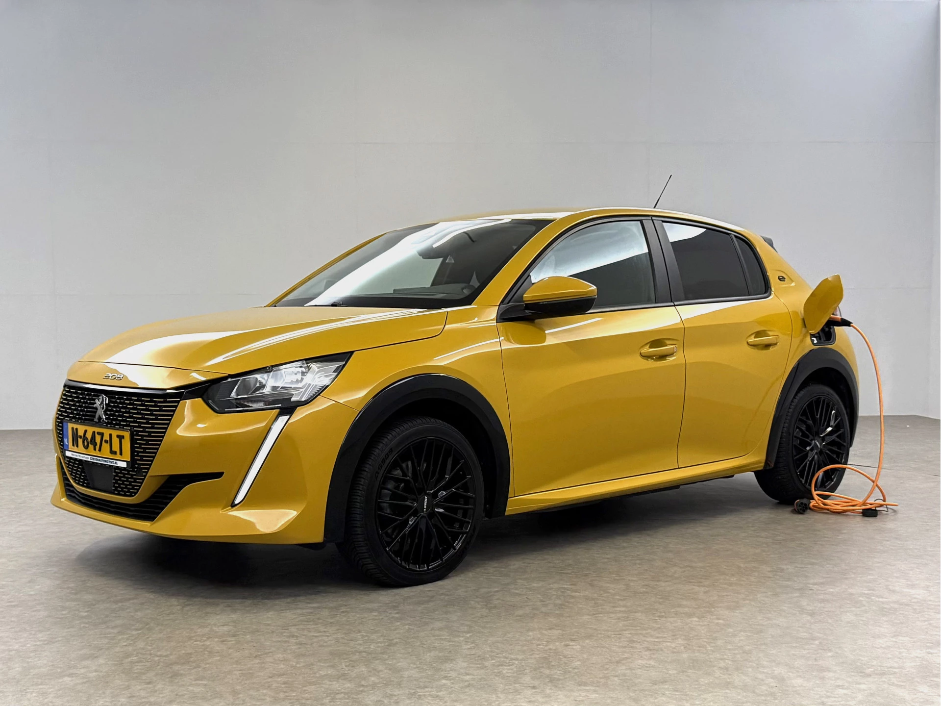 Hoofdafbeelding Peugeot e-208