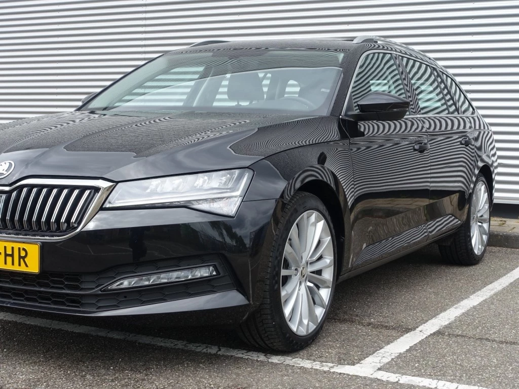 Hoofdafbeelding Škoda Superb